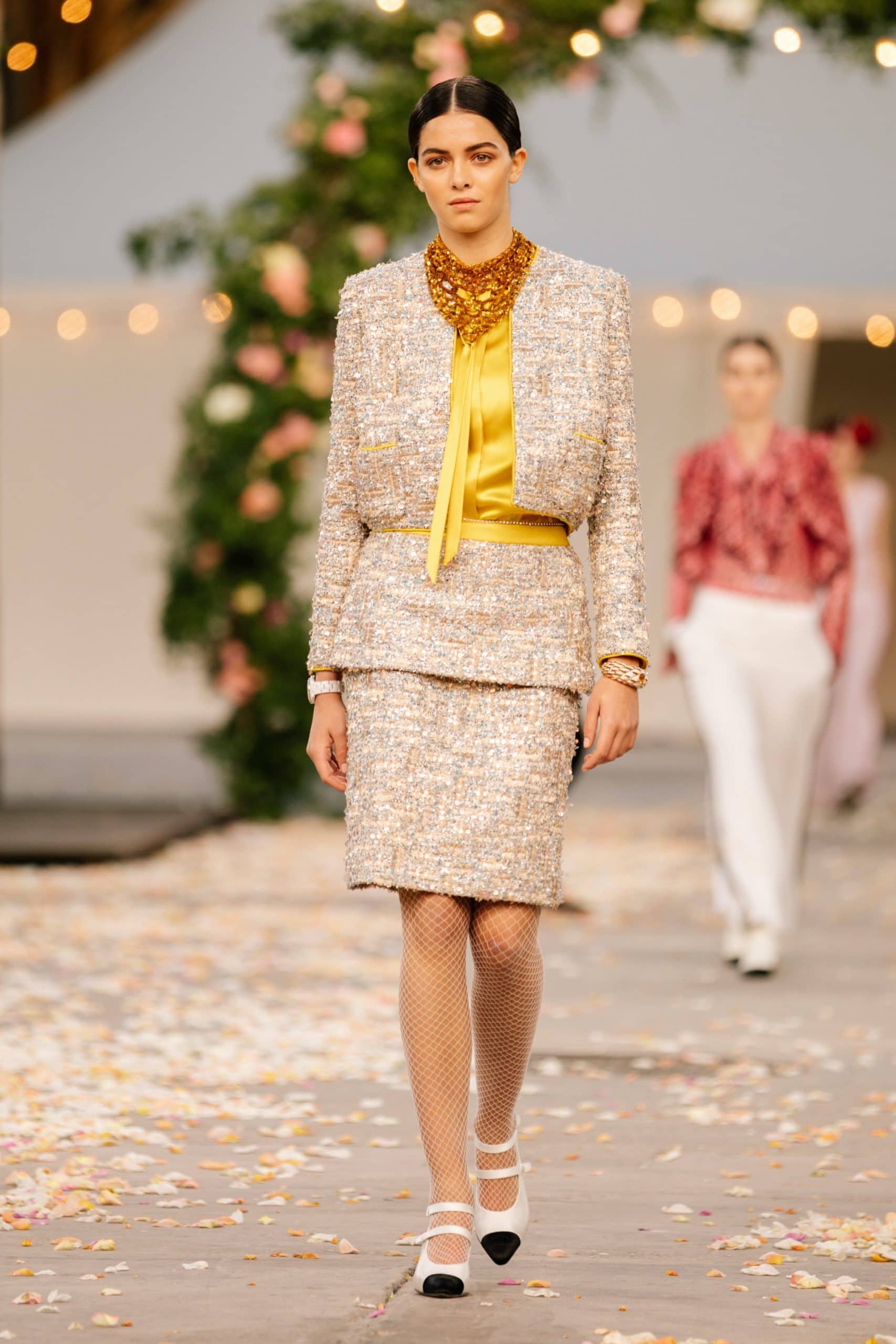 Chanel Haute Couture Printemps Été 2021 par RUNWAY MAGAZINE