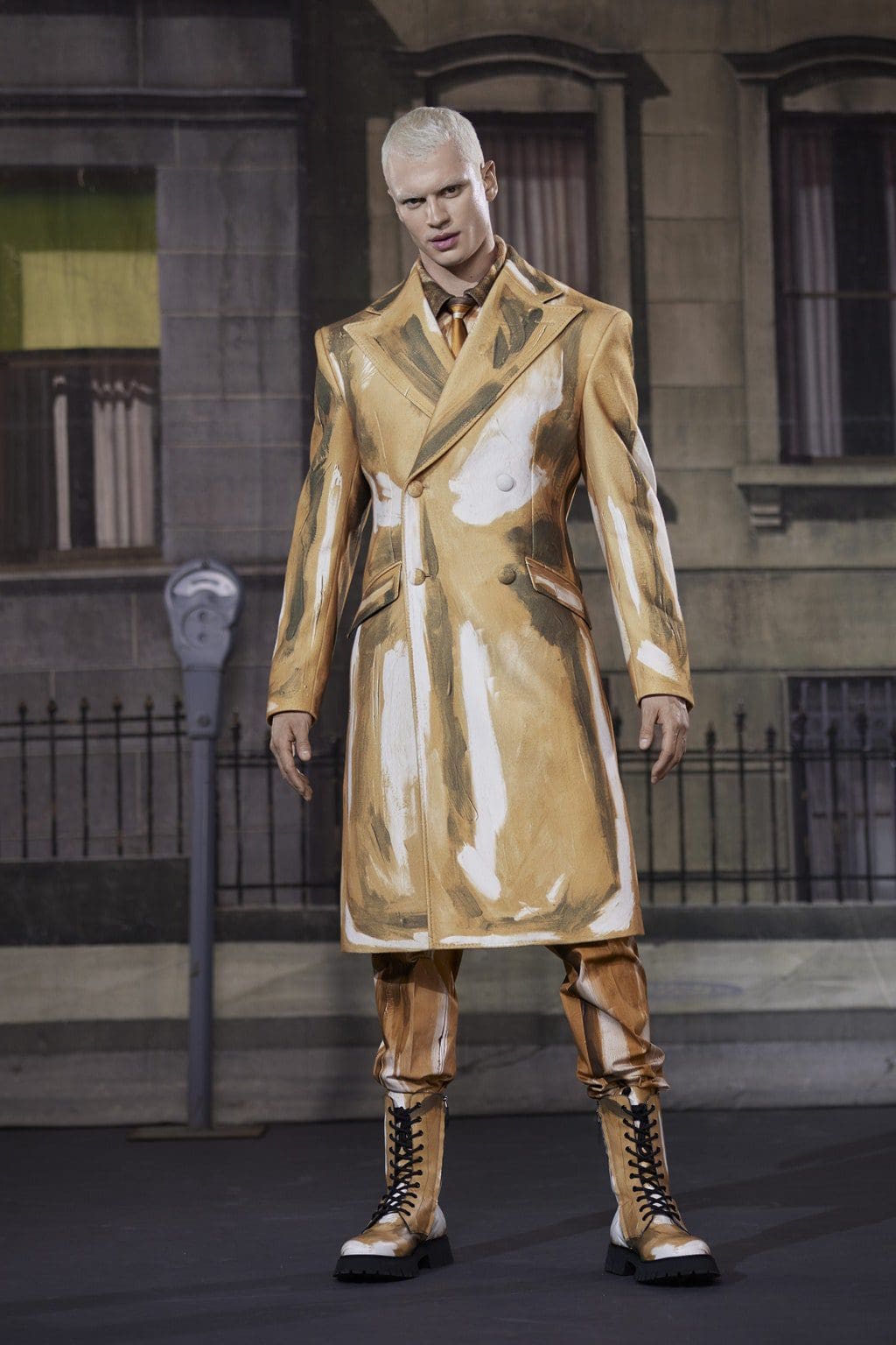 Moschino Men Fall-Winter 2021-2022 by RUNWAY MAGAZINE