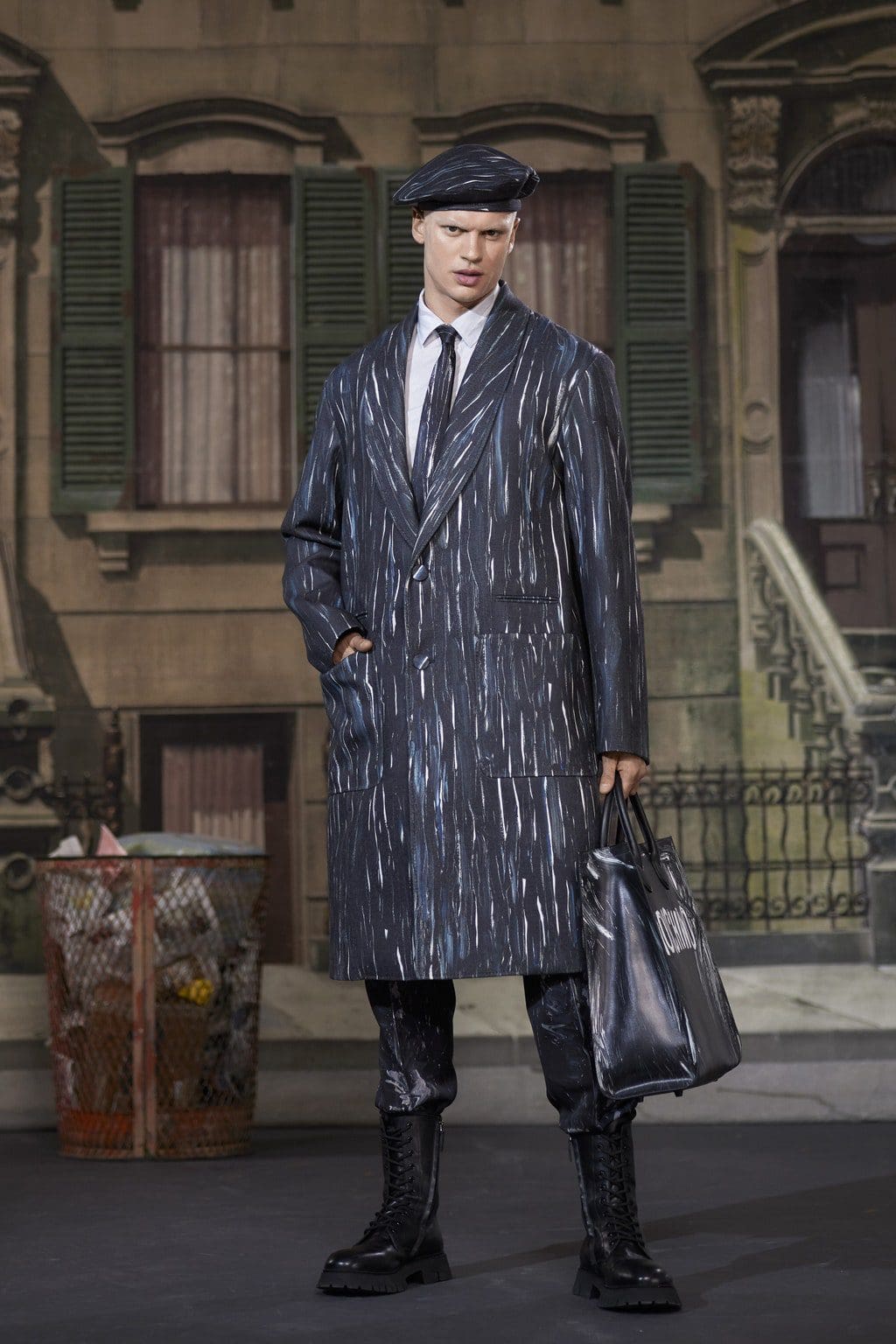 Moschino Men Fall-Winter 2021-2022 by RUNWAY MAGAZINE