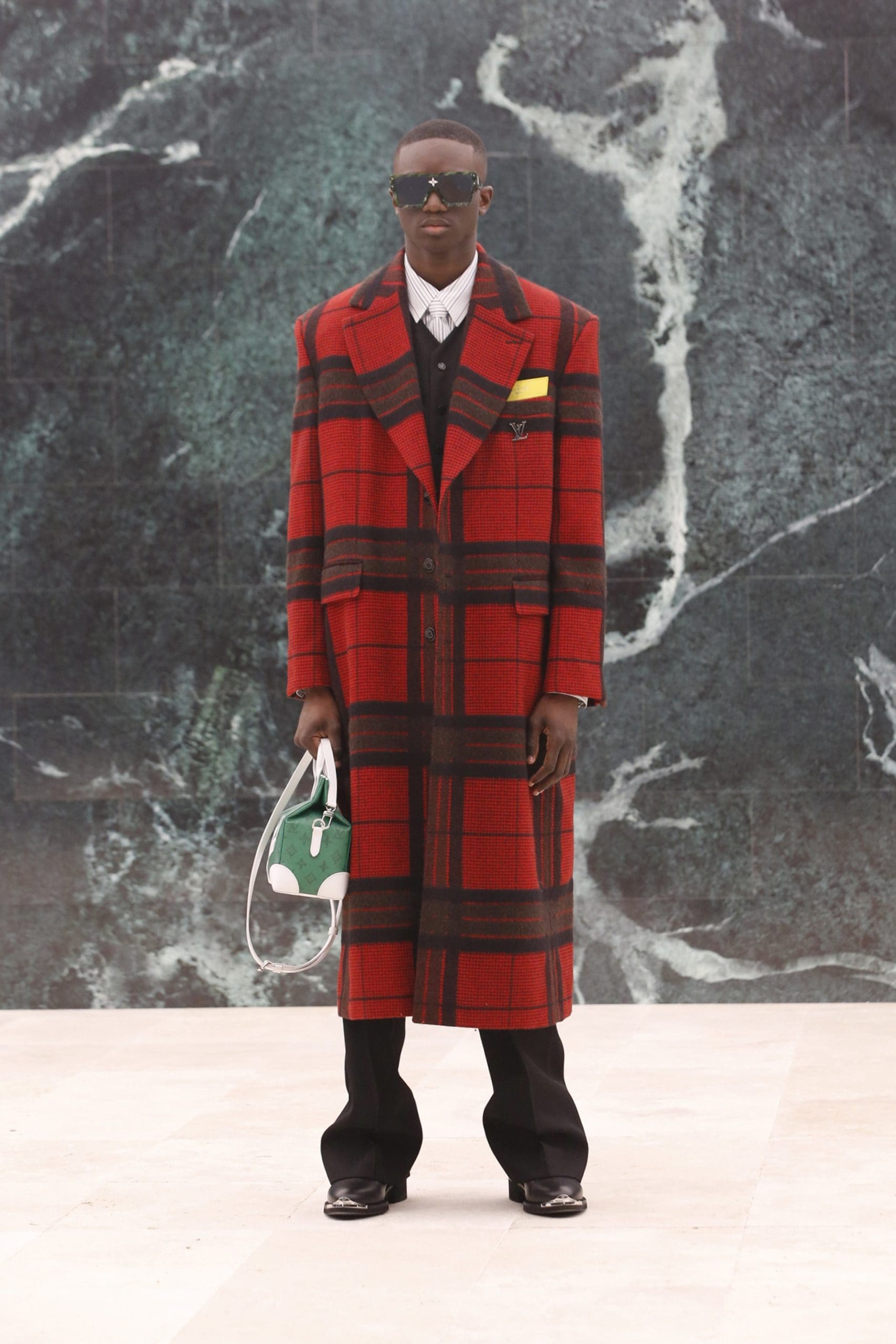 Louis Vuitton Men Otoño-Invierno 2021-2022 por RUNWNAY MAGAZINE