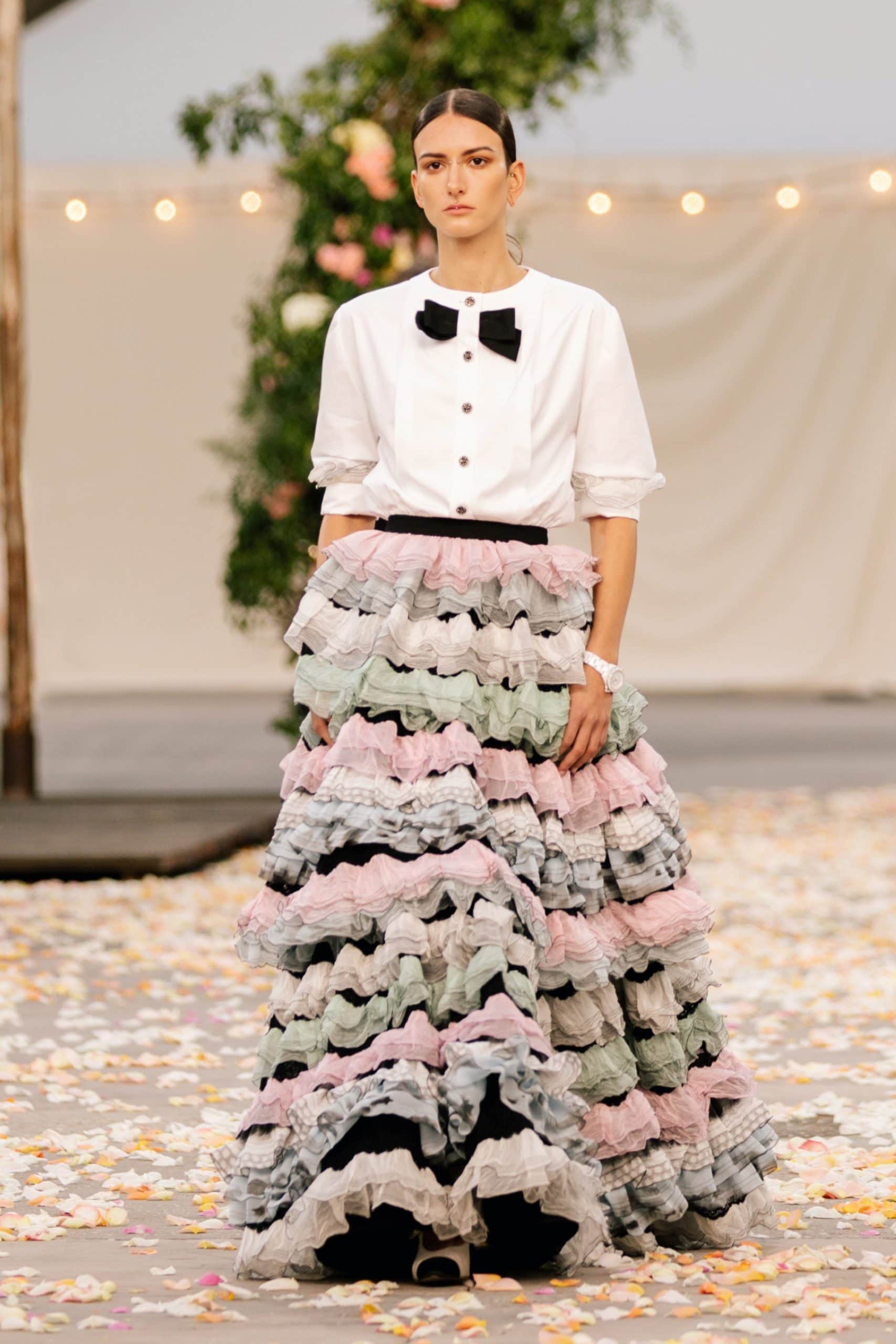 Chanel Haute Couture Printemps Été 2021 par RUNWAY MAGAZINE