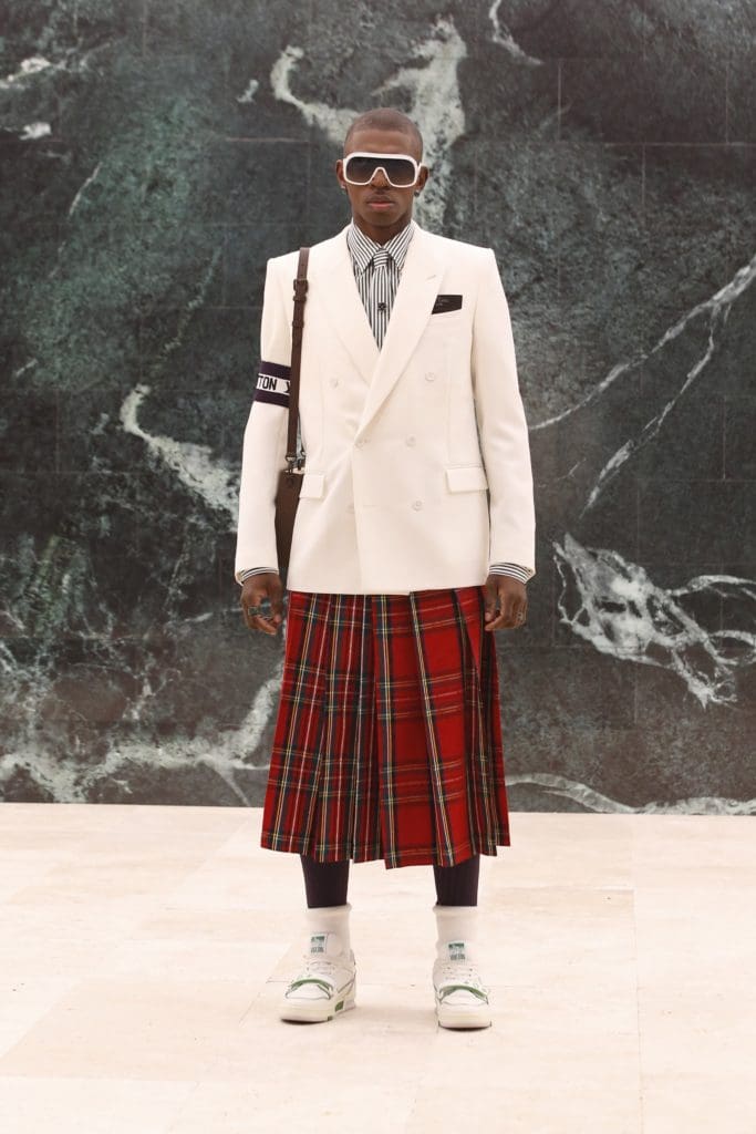 Louis Vuitton Men Fall-Winter 2021-2022 by RUNWNAY MAGAZINE