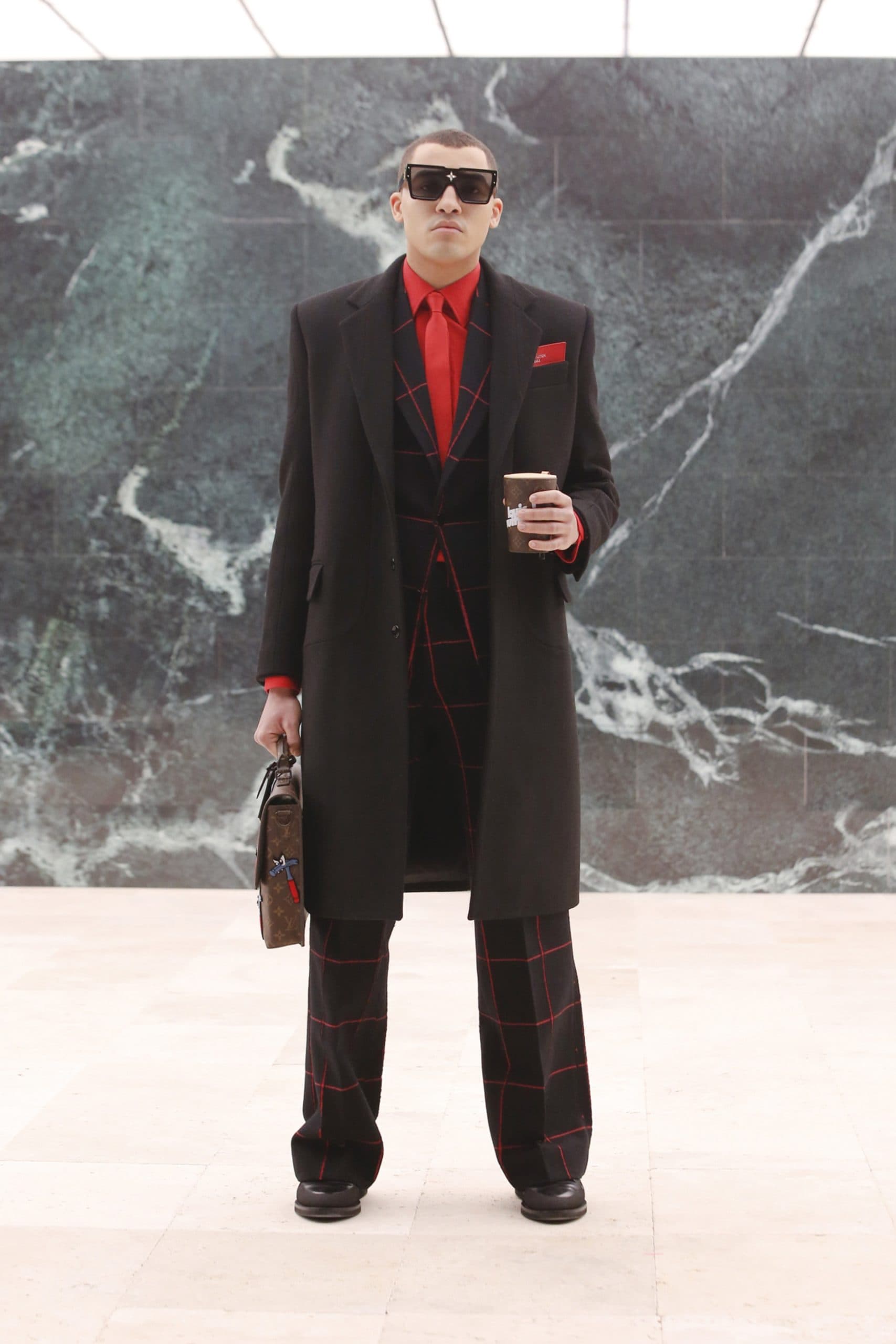 Louis Vuitton Men Otoño-Invierno 2021-2022 por RUNWNAY MAGAZINE