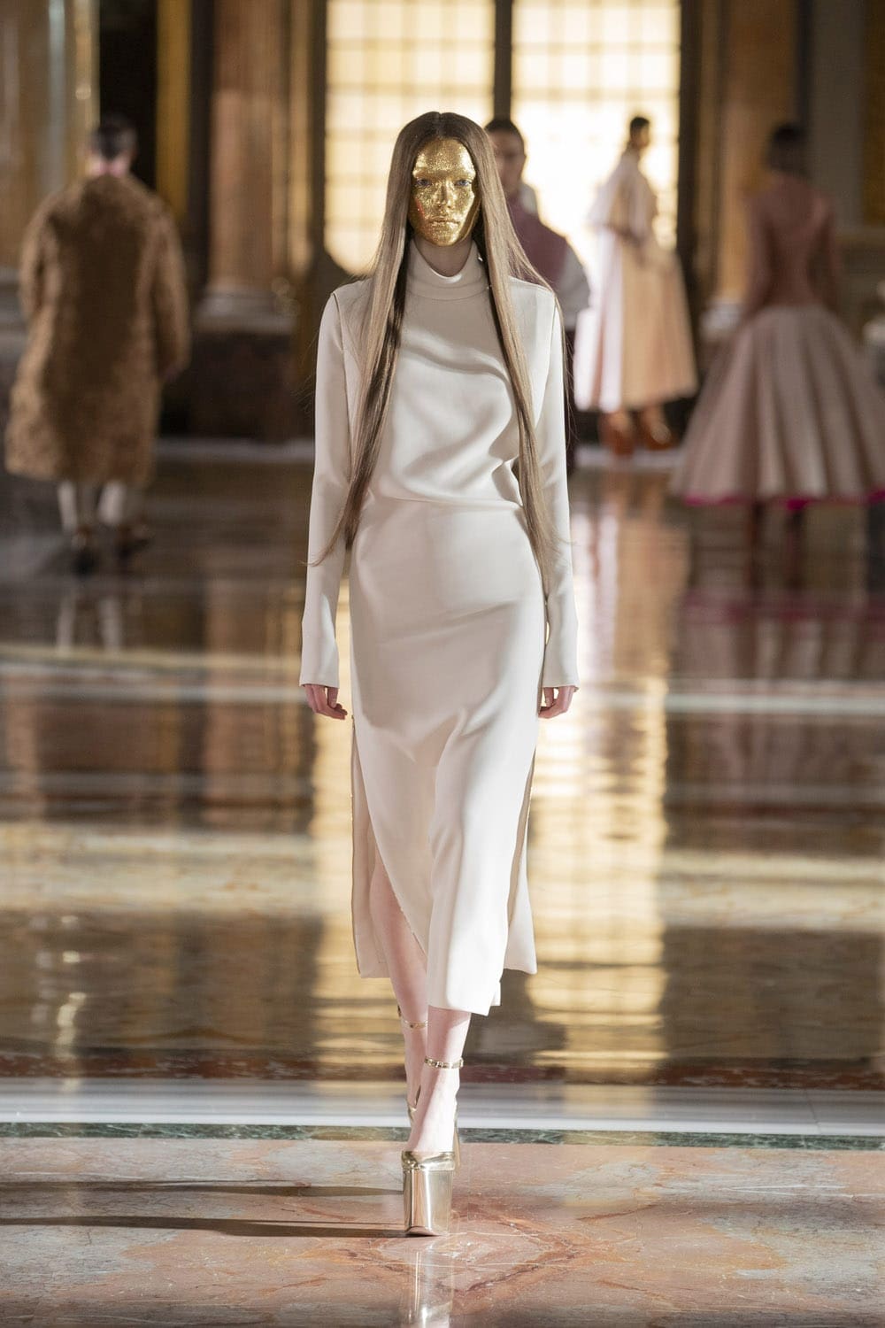 Valentino Haute Couture Primavera Verano 2021 de RUNWAY REVISTA