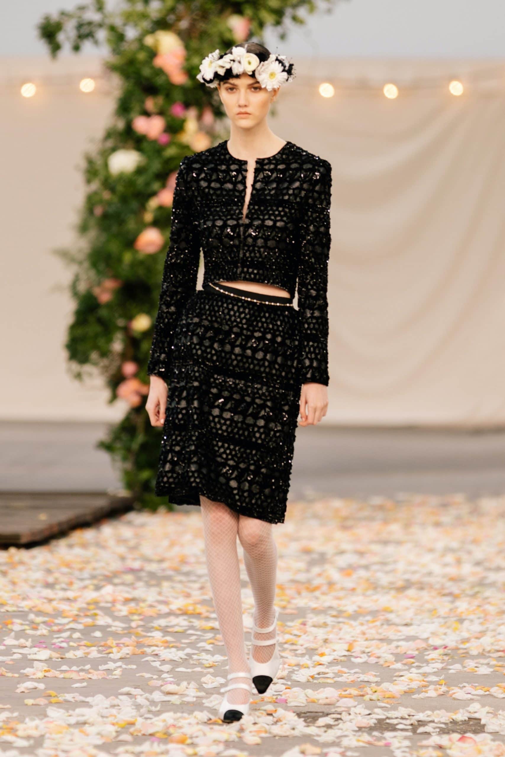 Chanel Haute Couture Printemps Été 2021 par RUNWAY MAGAZINE