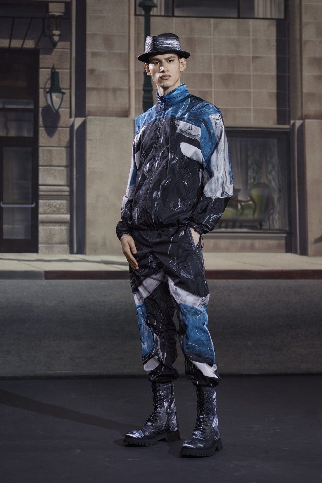 Moschino Men Fall-Winter 2021-2022 by RUNWAY MAGAZINE