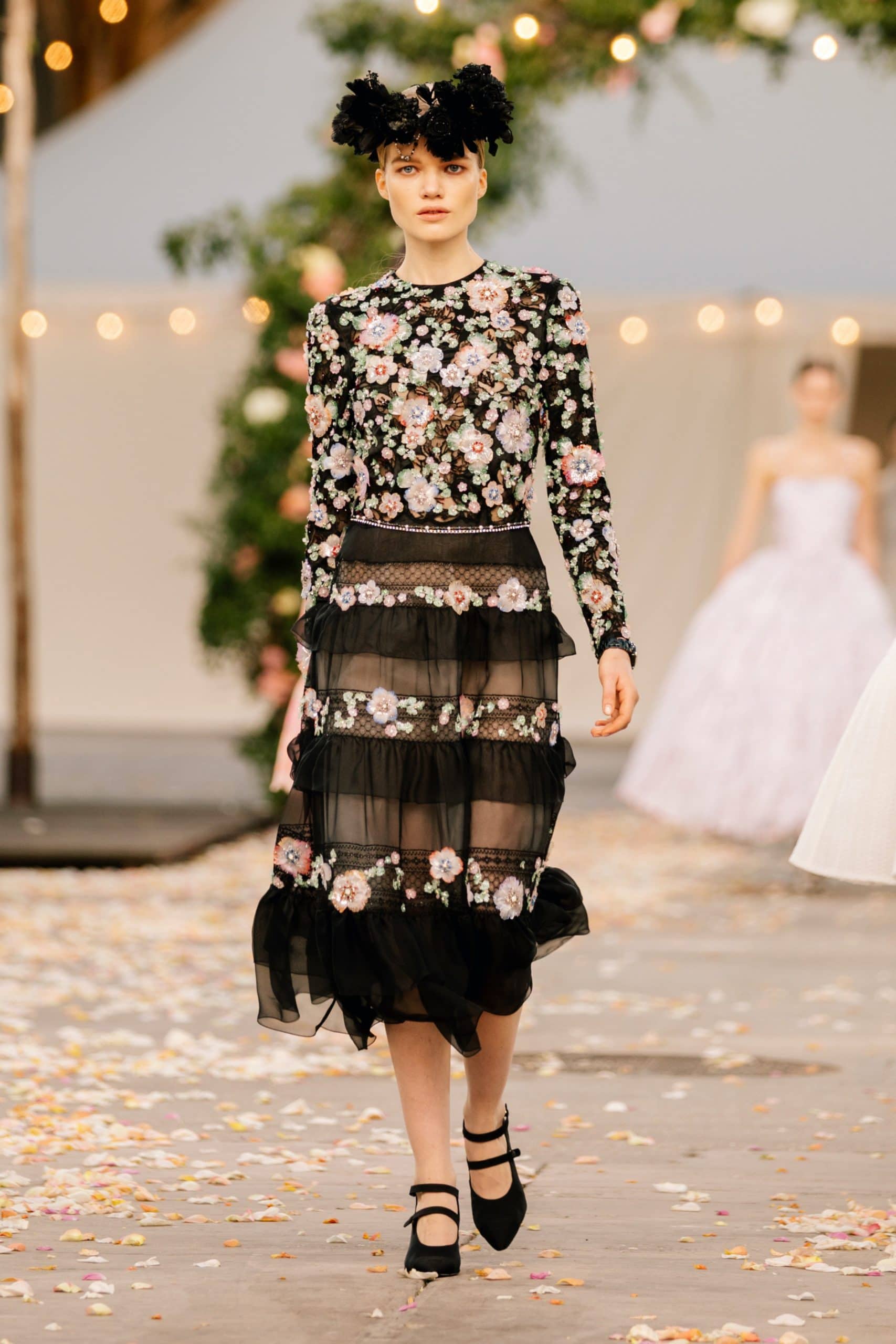Chanel Haute Couture Printemps Été 2021 par RUNWAY MAGAZINE