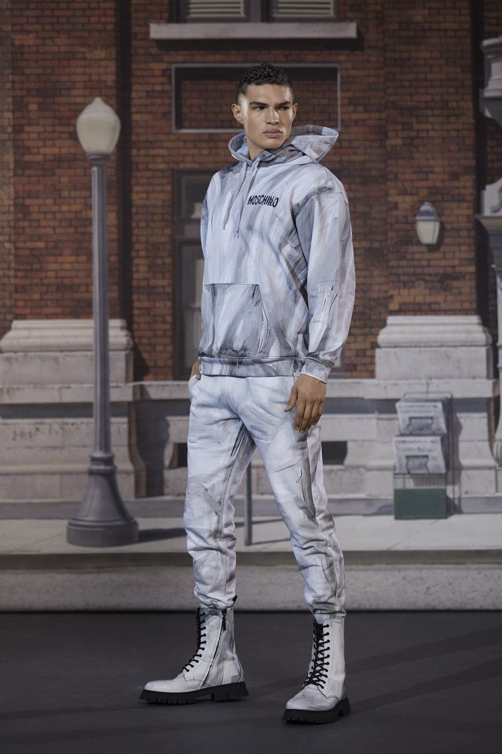 Moschino Men Fall-Winter 2021-2022 by RUNWAY MAGAZINE