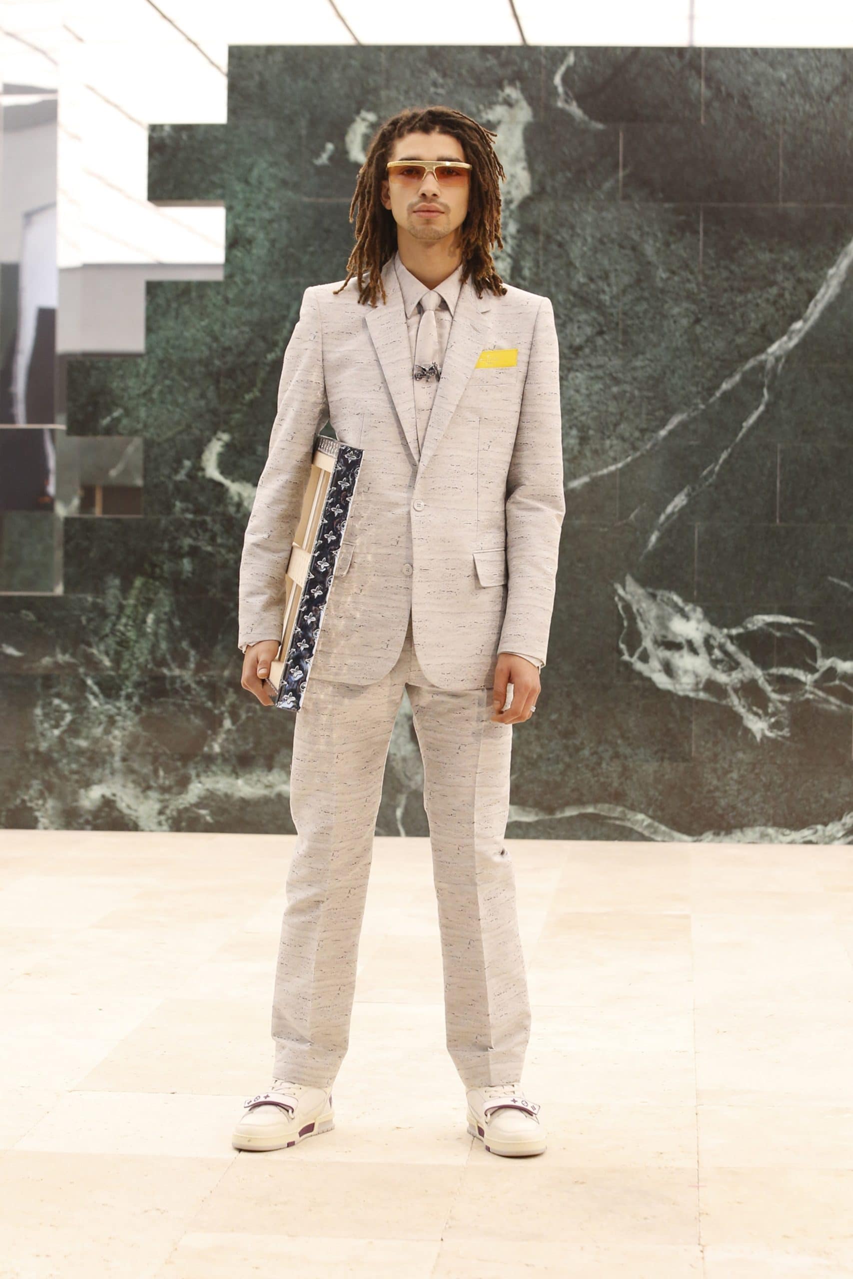 Louis Vuitton Men Otoño-Invierno 2021-2022 por RUNWNAY MAGAZINE