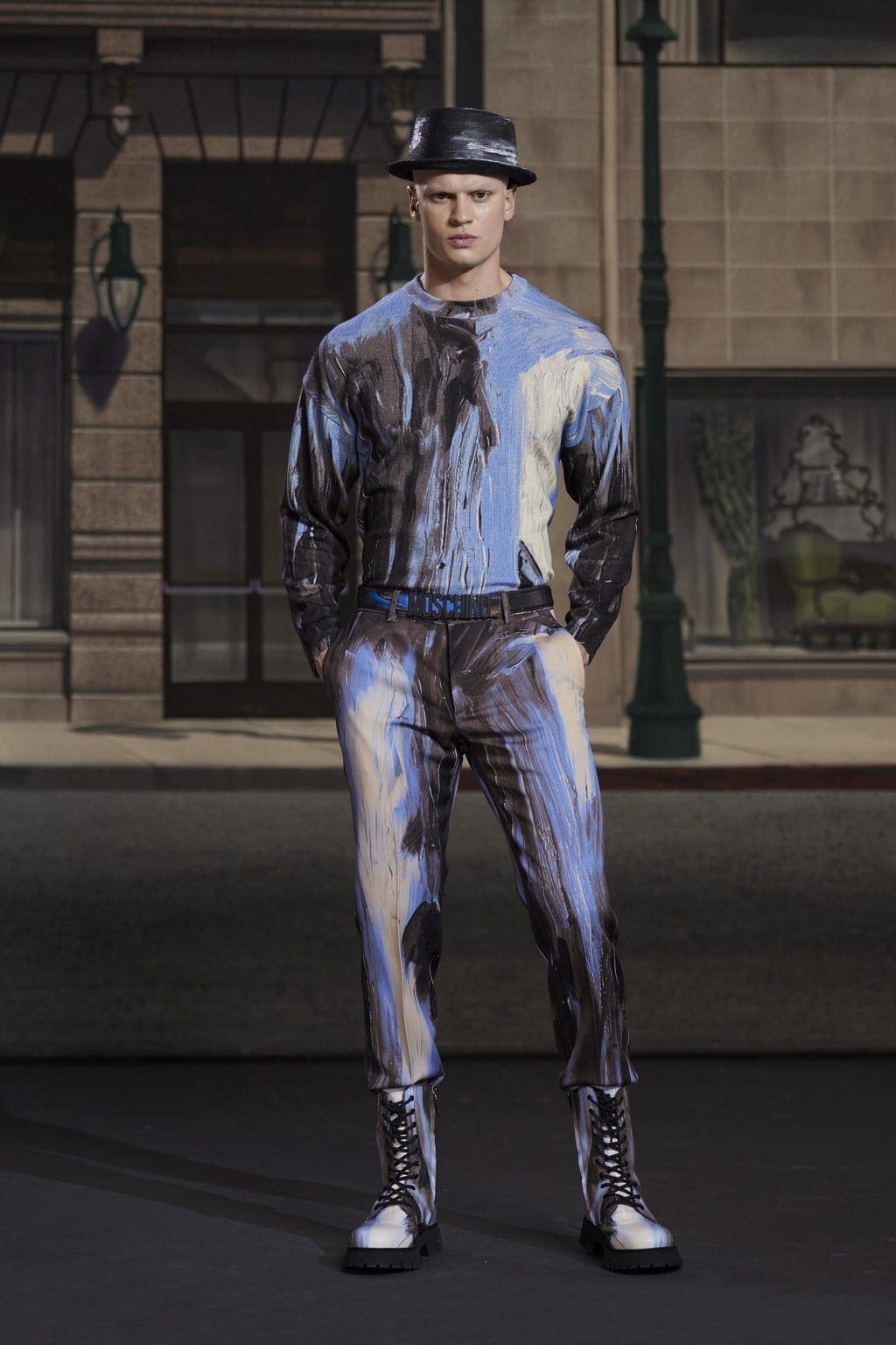 Moschino Men Fall-Winter 2021-2022 by RUNWAY MAGAZINE