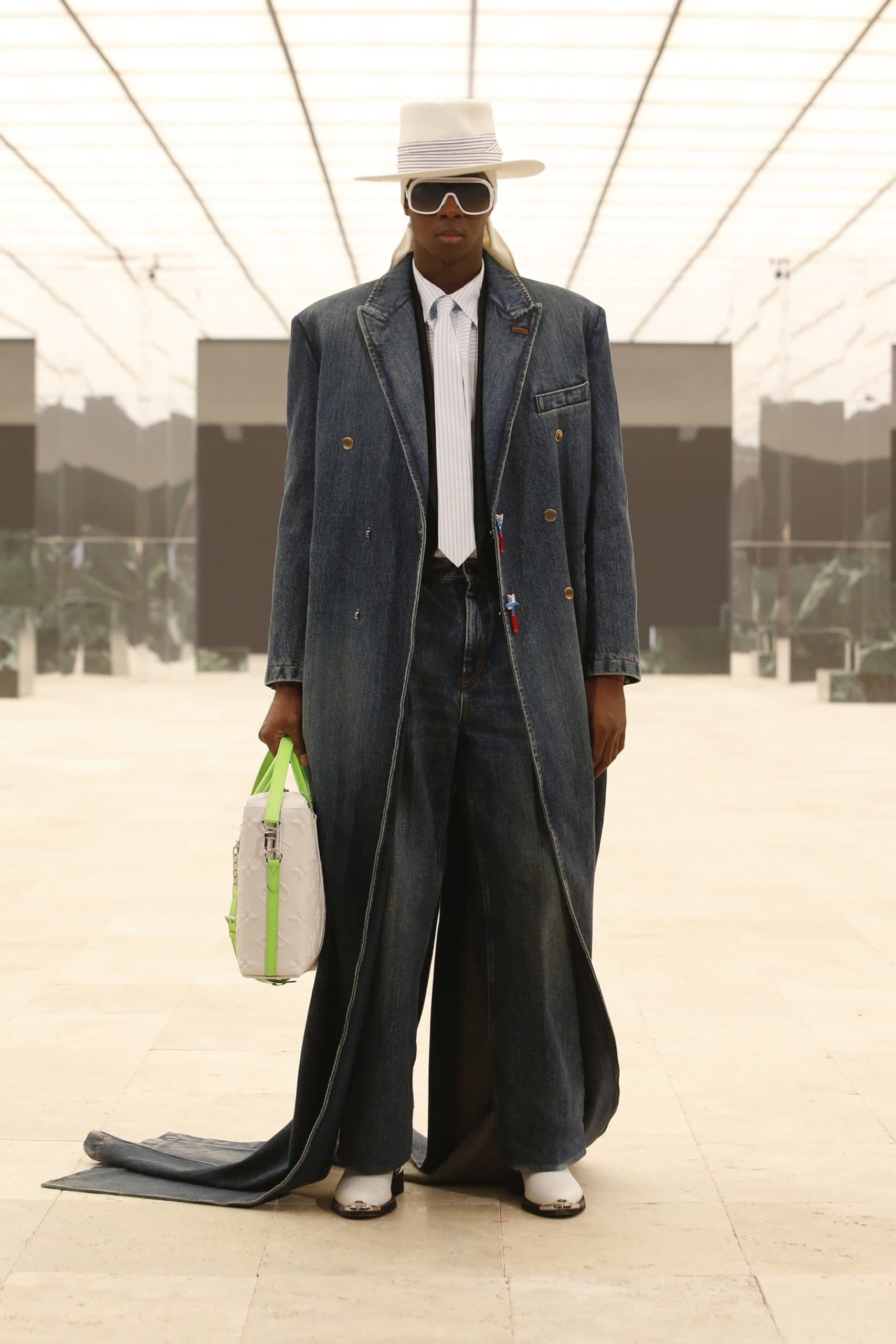 Louis Vuitton Men Otoño-Invierno 2021-2022 por RUNWNAY MAGAZINE