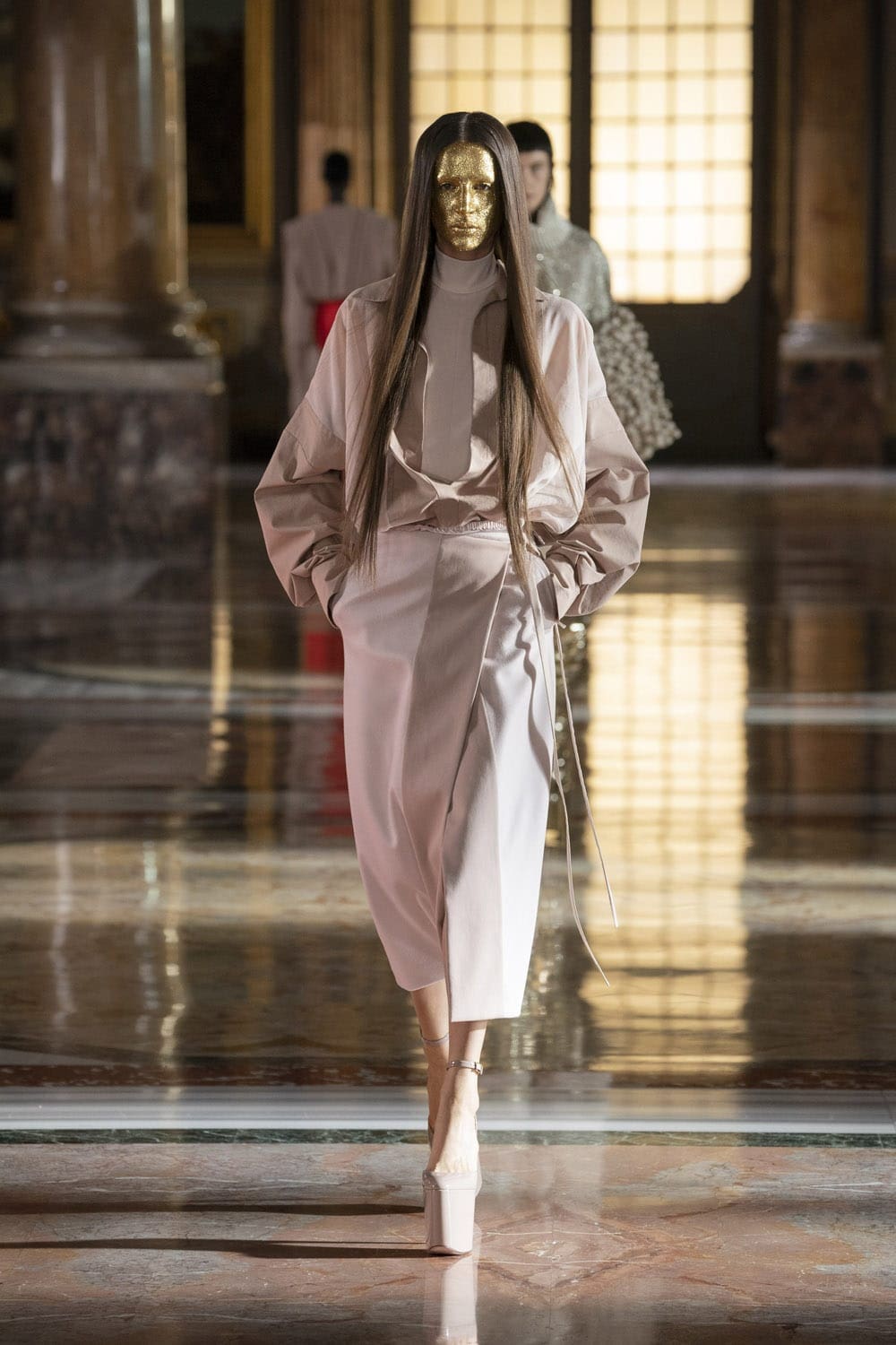 Valentino Haute Couture Primavera Verano 2021 de RUNWAY REVISTA