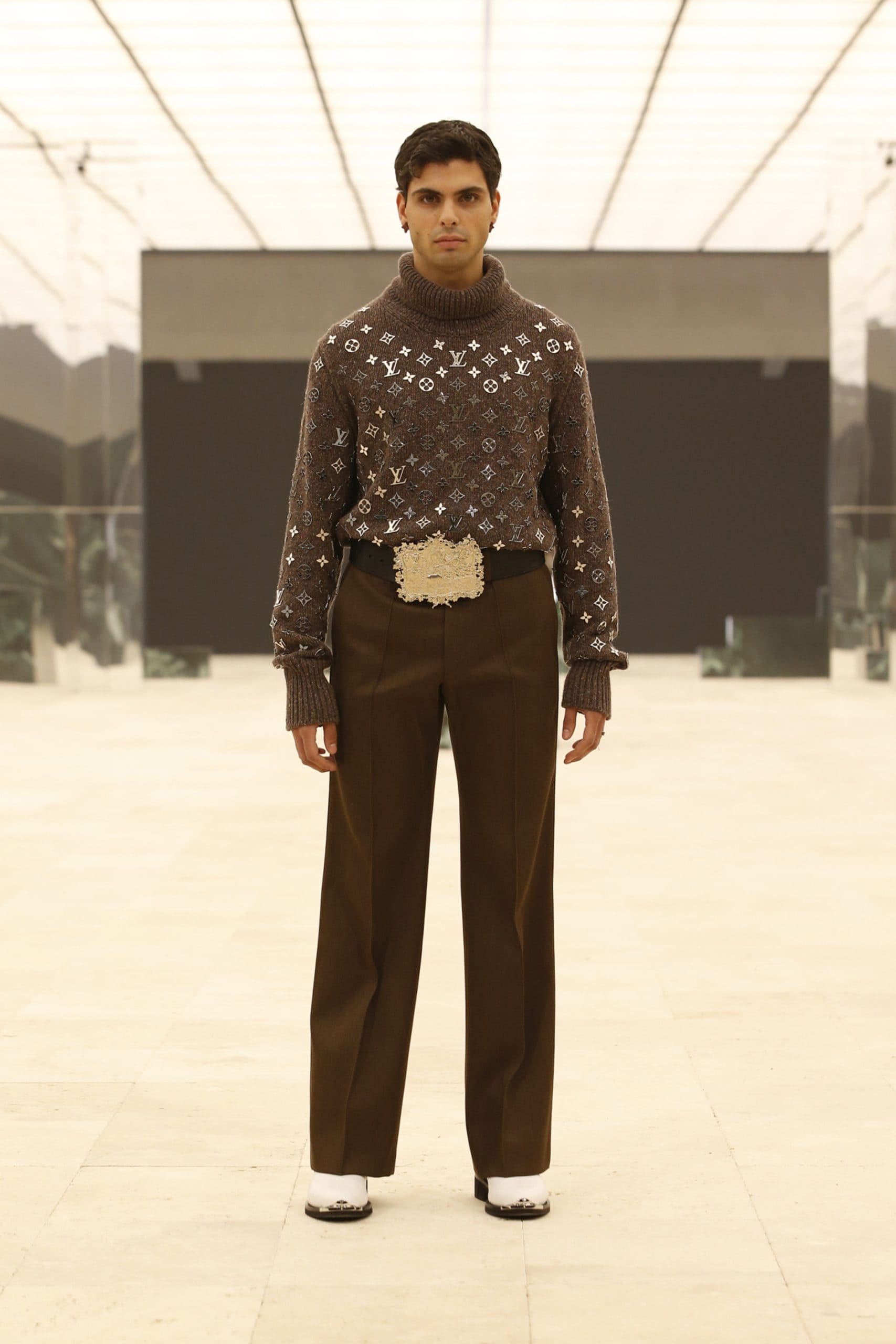 Louis Vuitton Men Otoño-Invierno 2021-2022 por RUNWNAY MAGAZINE