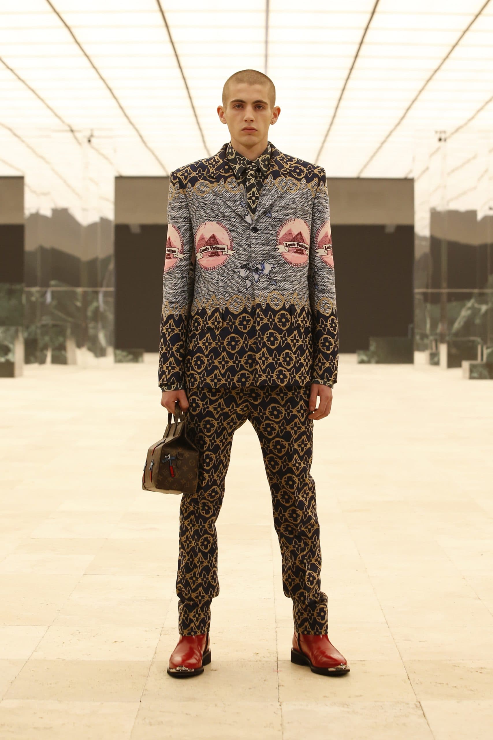 Louis Vuitton Men Otoño-Invierno 2021-2022 por RUNWNAY MAGAZINE