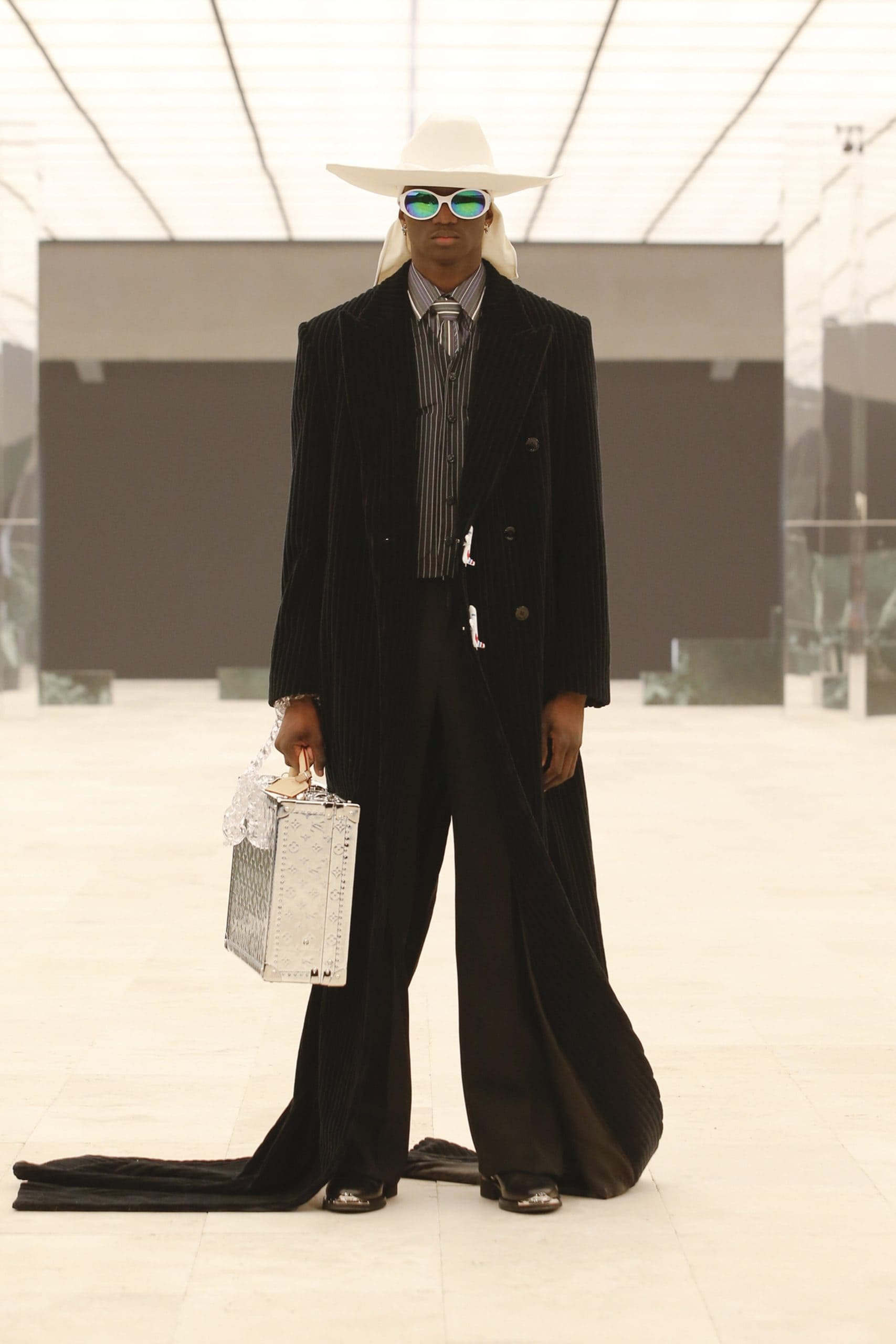 Louis Vuitton Men Otoño-Invierno 2021-2022 por RUNWNAY MAGAZINE