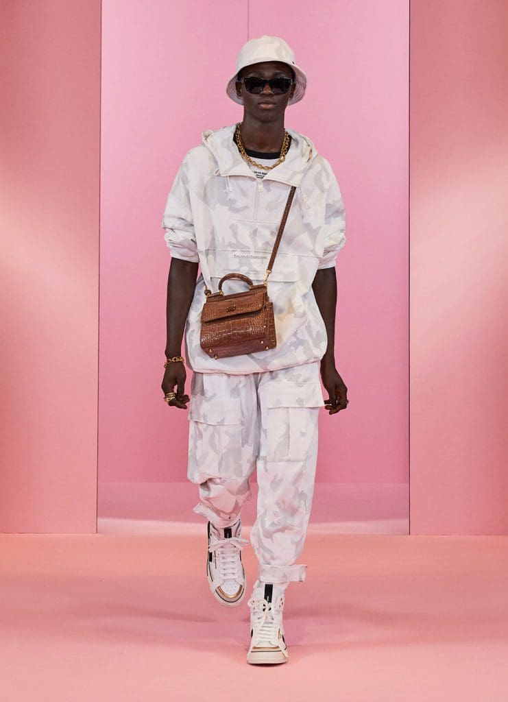 【洋書】Dolce & Gabbana Uomini Dolce Gabbana Men Fall-Winter 2021-2022 - RUNWAY MAGAZINE ® Official