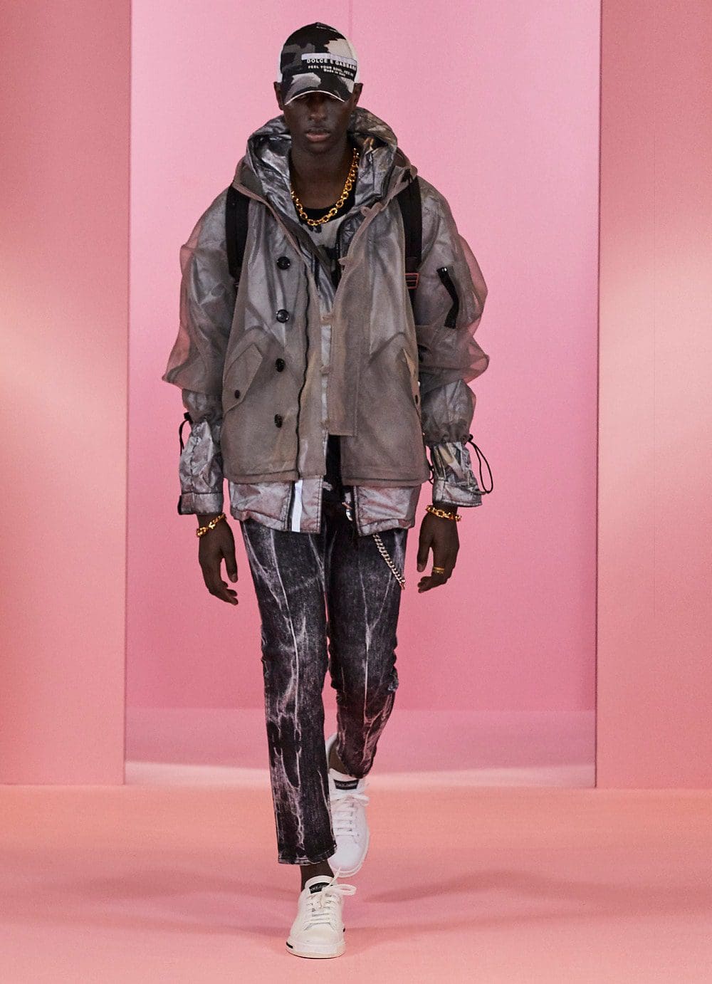Dolce Gabbana Men Fall-Winter 2021-2022 by RUNWAY MAGAZINE