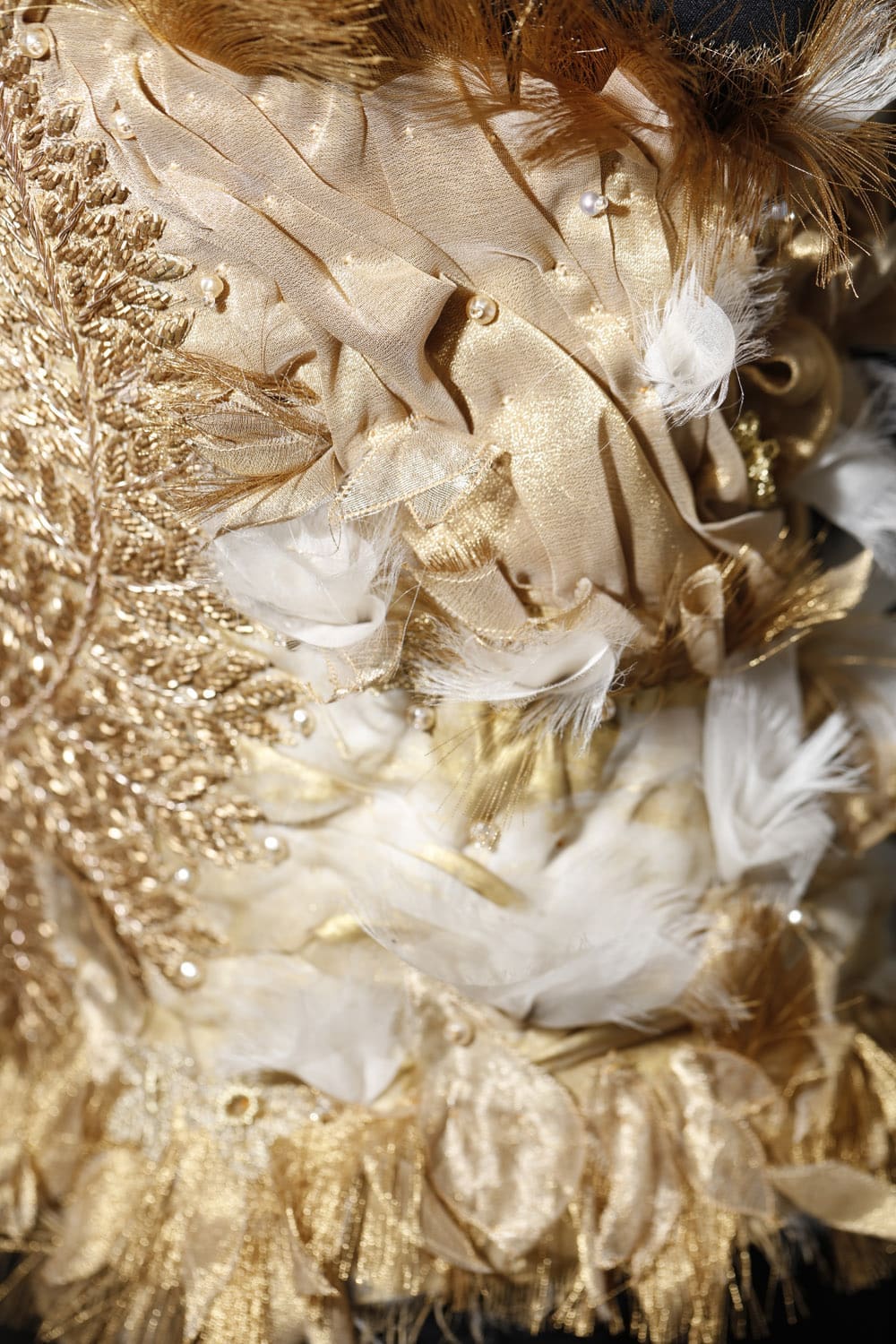 Franck Sorbier Haute Couture Spring Summer 2021 by RUNWAY MAGAZINE. Photo ©Laurent Stephane Montfort
