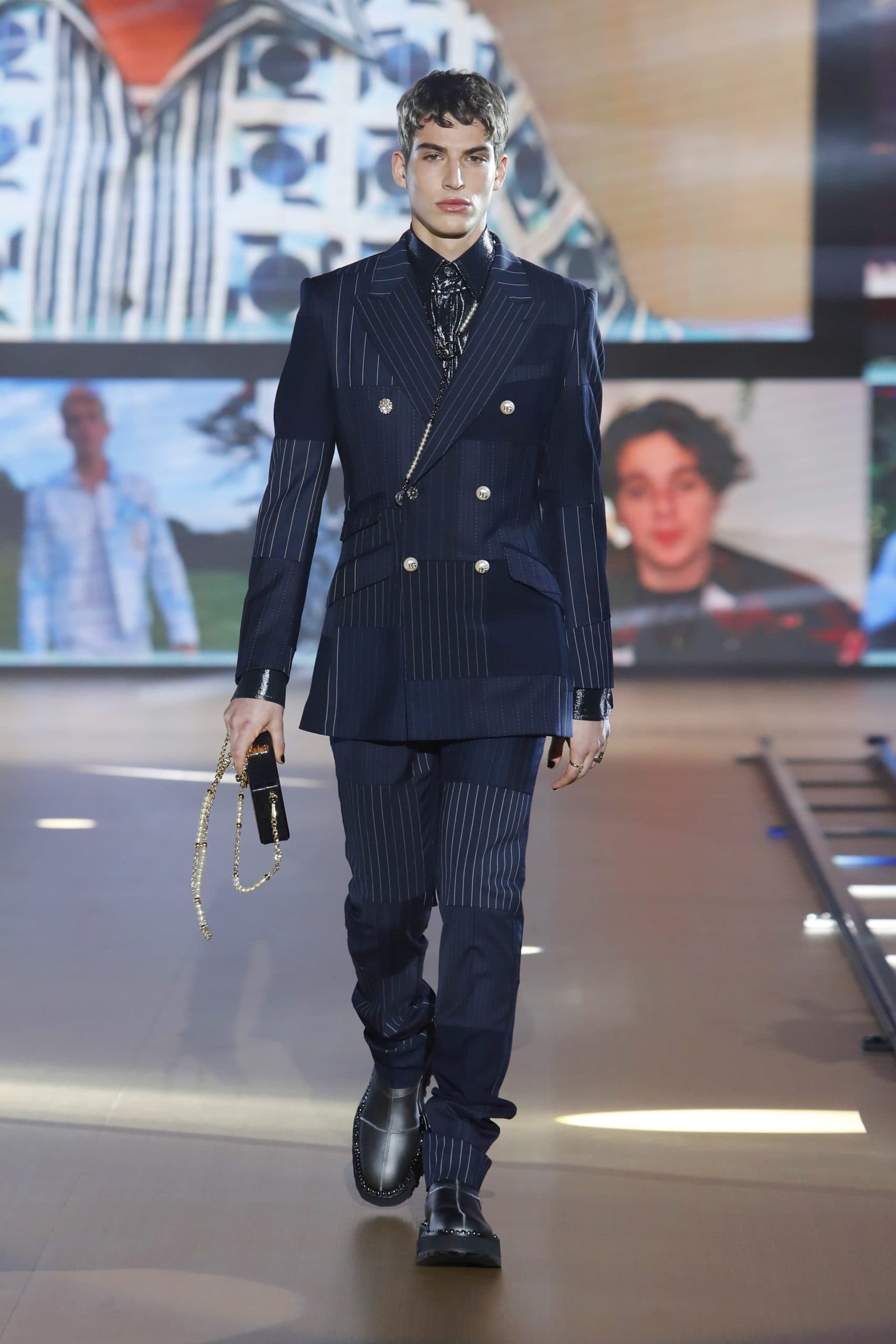 Dolce Gabbana Menswear Fall 2021-2022. Plagiarism checker by Eleonora de Gray - RUNWAY MAGAZINE