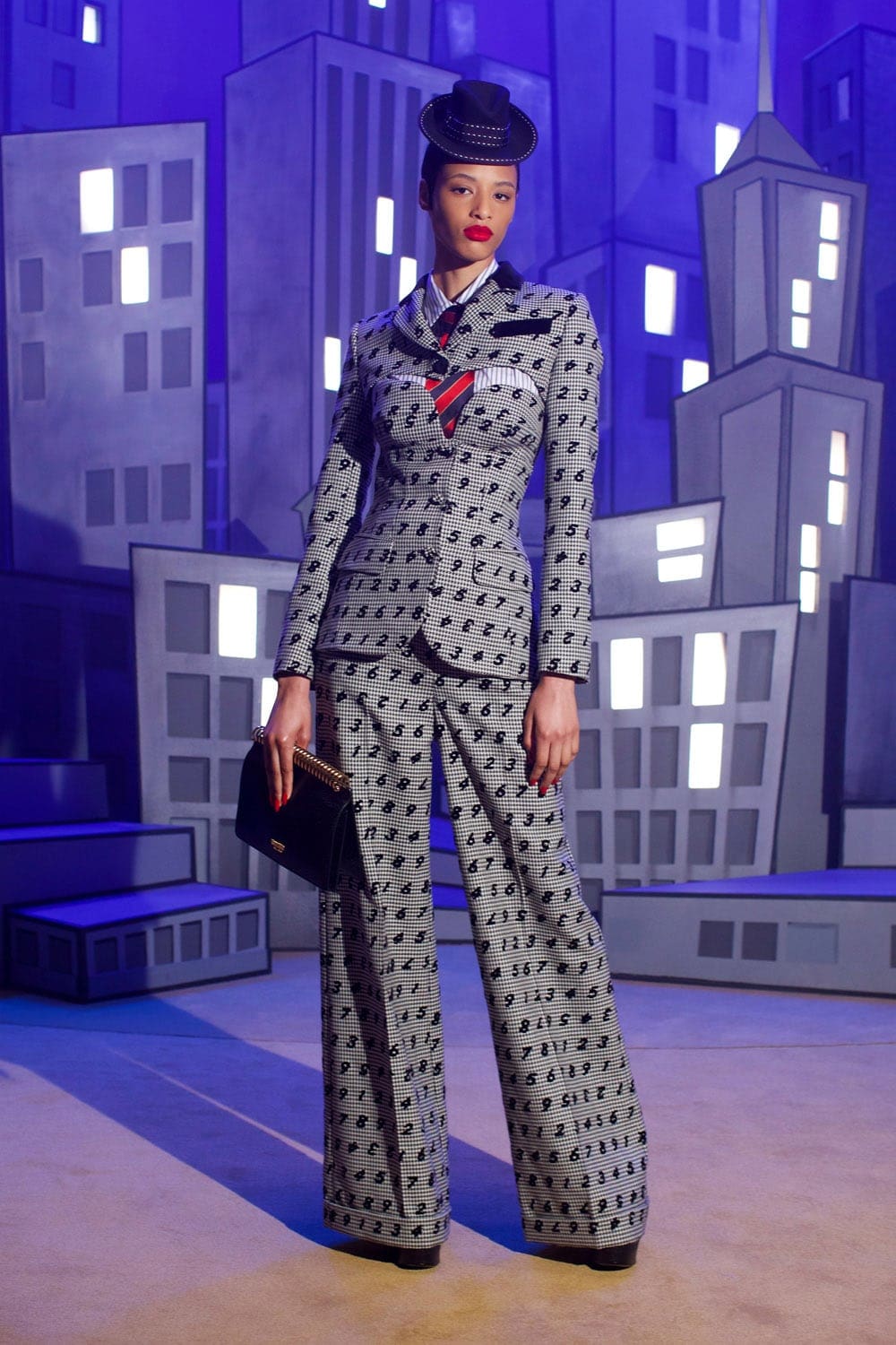 モスキーノ秋2021年-2022年 RUNWAY マガジン