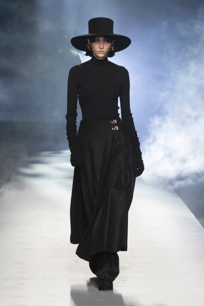 Alberta Ferretti Fall-Winter 2021-2022 Milan by RUNWAY MAGAZINE