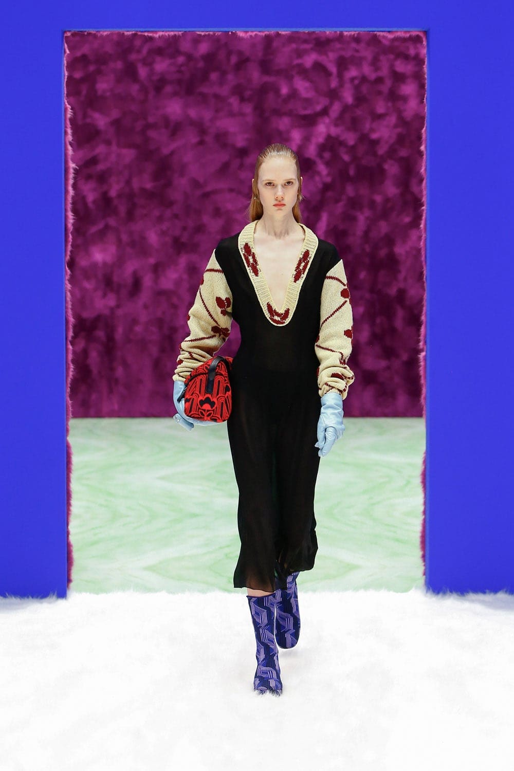 プラダ秋冬2021-2022によって RUNWAY マガジン