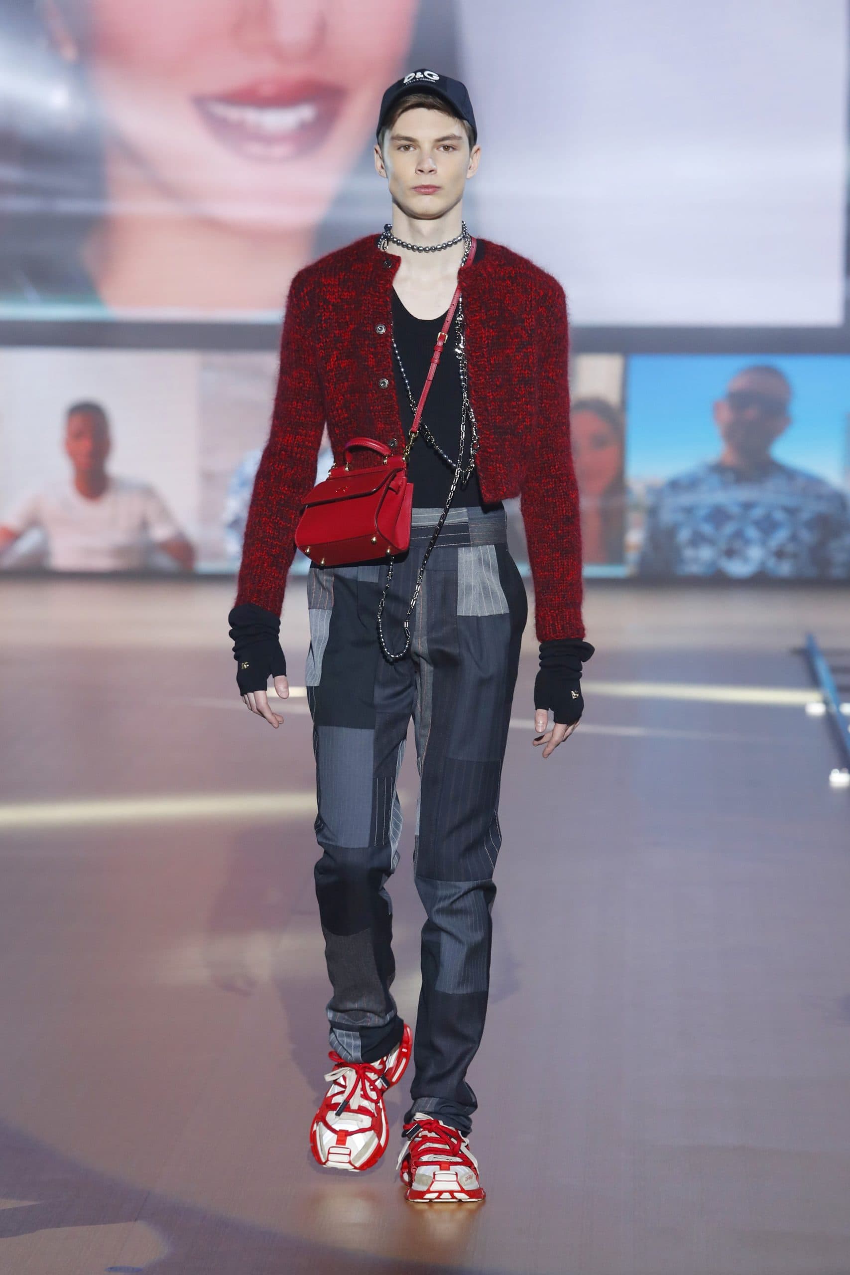 Dolce Gabbana Menswear Fall 2021-2022. Plagiarism checker by Eleonora de Gray - RUNWAY MAGAZINE