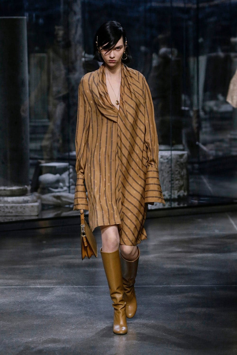 Fendi Fall 2021-2022 by RUNWAY MAGAZINE