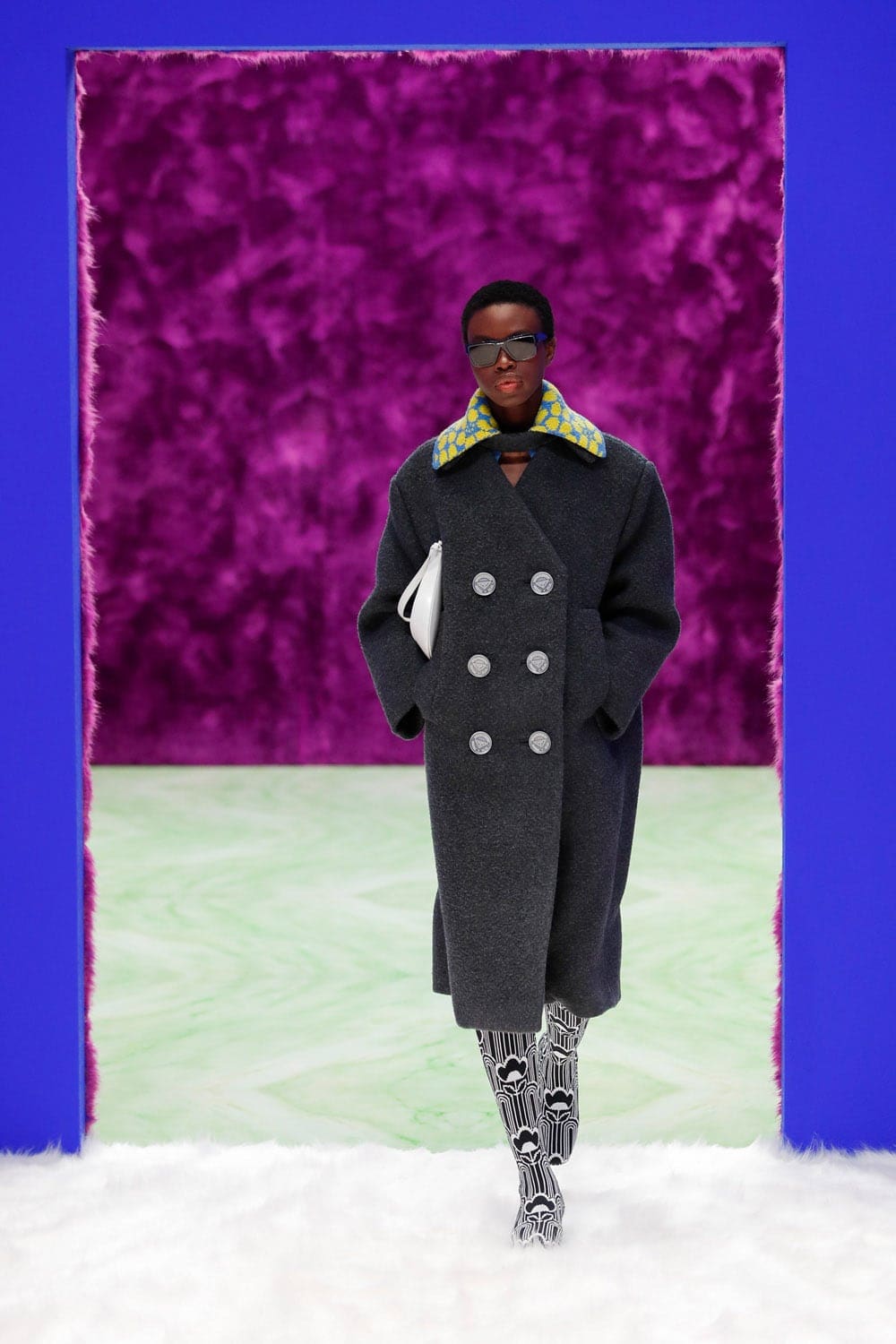 プラダ秋冬2021-2022によって RUNWAY マガジン
