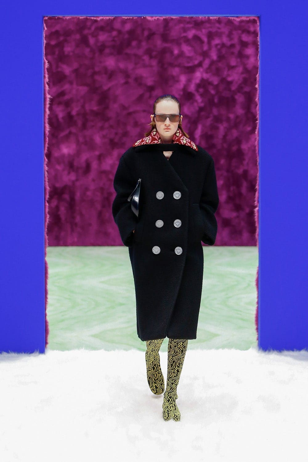 プラダ秋冬2021-2022によって RUNWAY マガジン