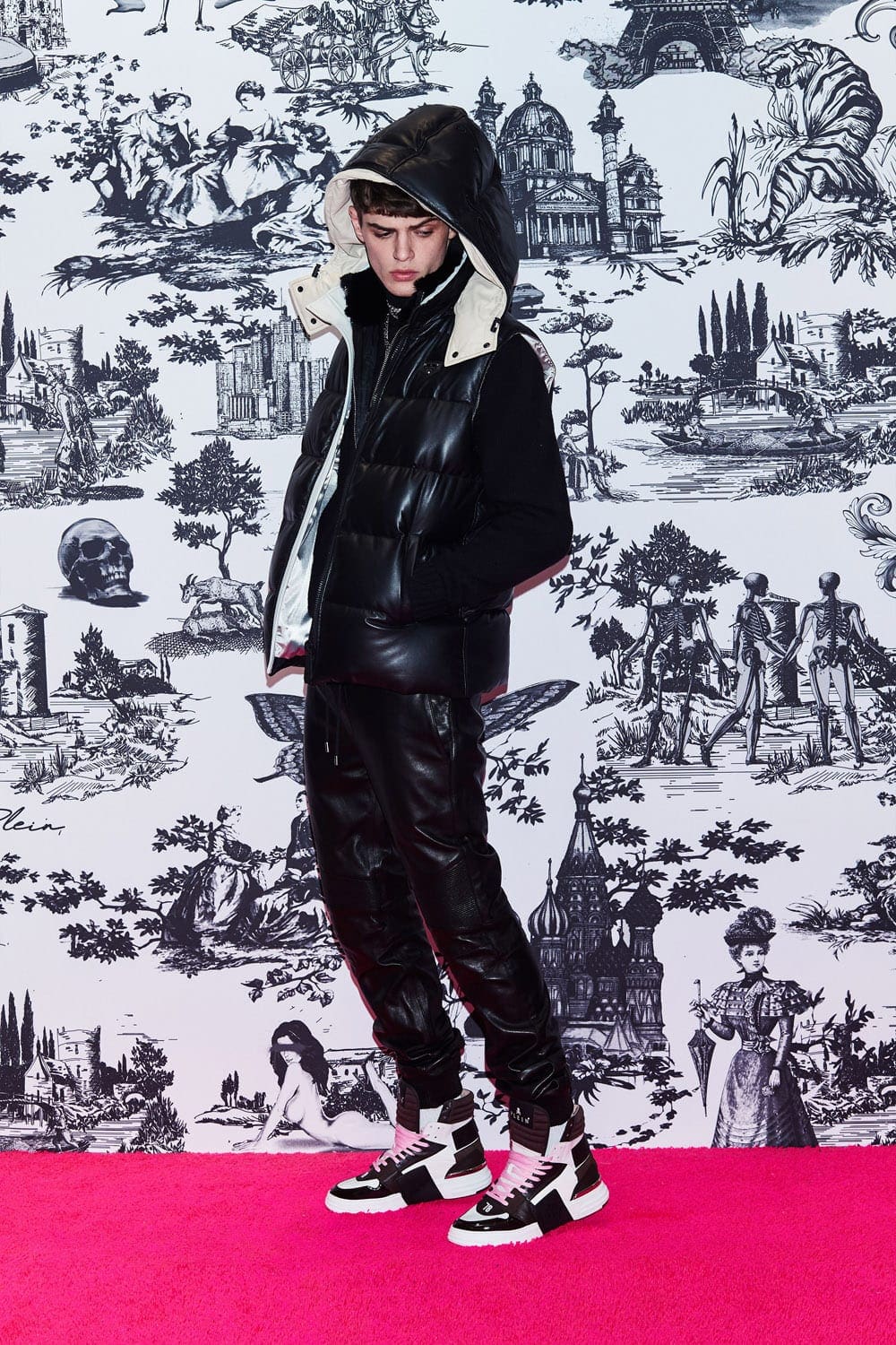 Philipp Plein Fall Winter 2021-2022 by RUNWAY MAGAZINE