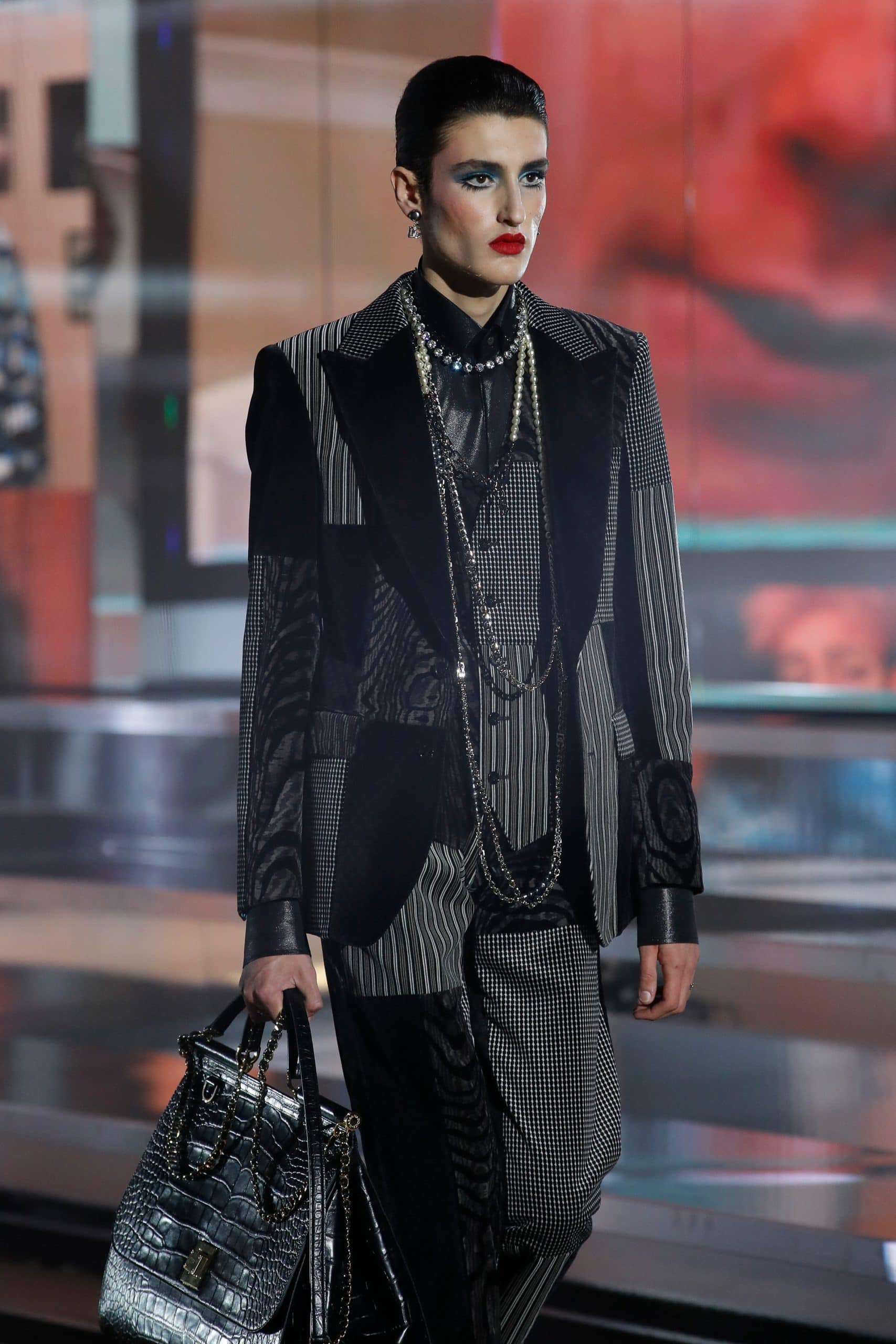 Dolce Gabbana Menswear Fall 2021-2022. Plagiarism checker by Eleonora de Gray - RUNWAY MAGAZINE