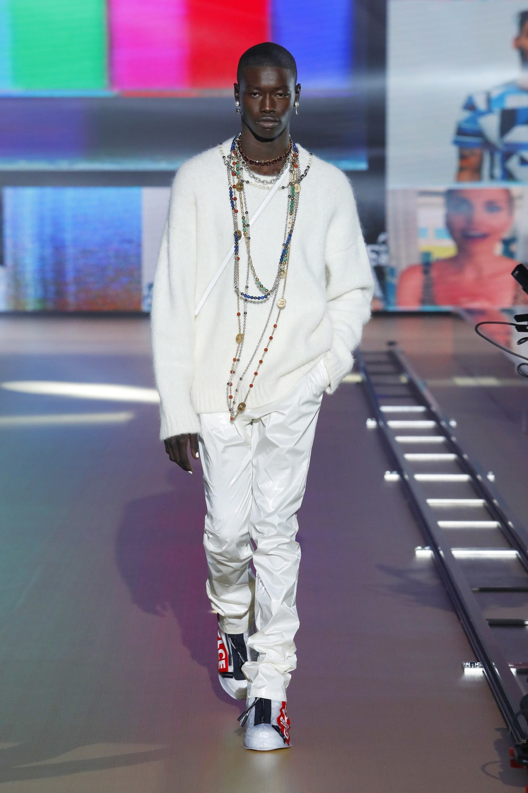 Dolce Gabbana Menswear Fall 2021-2022. Plagiarism checker by Eleonora de Gray - RUNWAY MAGAZINE