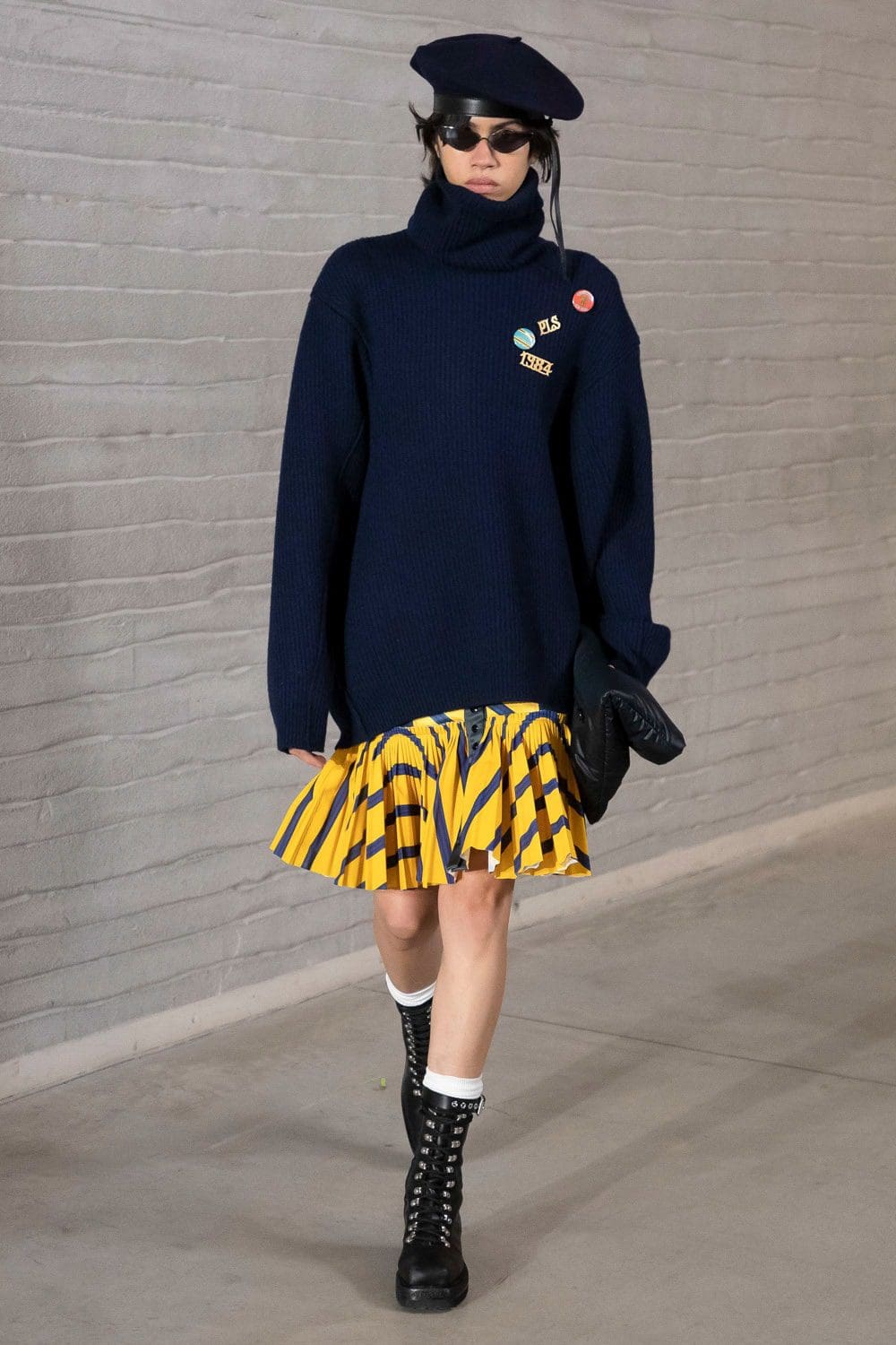 Philosophy di Lorenzo Serafini Fall Winter 2021-2022 Milan by RUNWAY MAGAZINE