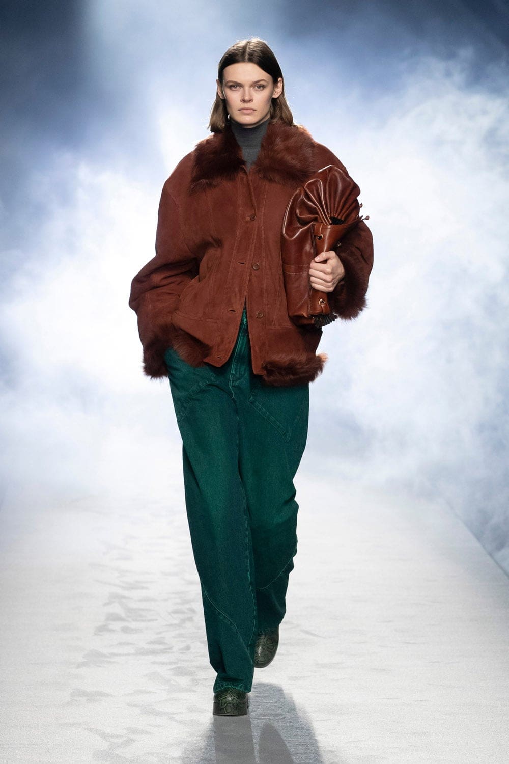 Alberta Ferretti outono-inverno 2021-2022 Milão por RUNWAY MAGAZINE