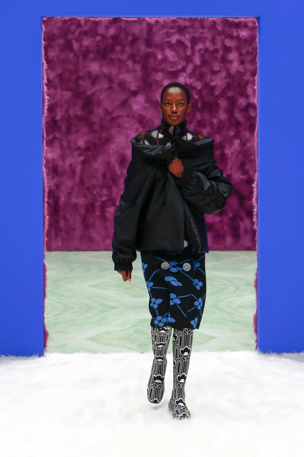 プラダ秋冬2021-2022によって RUNWAY マガジン