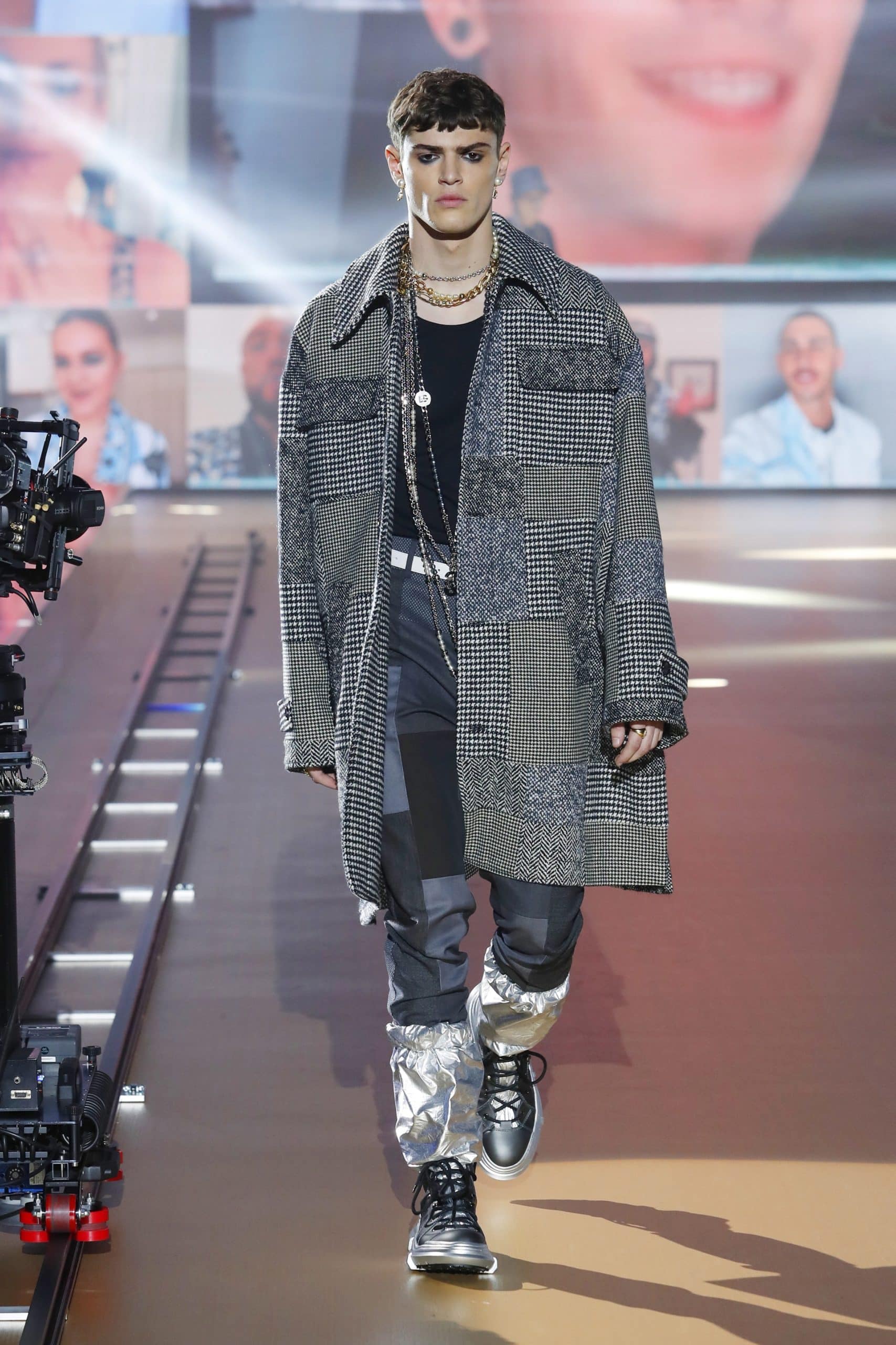 Dolce Gabbana Menswear Fall 2021-2022. Plagiarism checker by Eleonora de Gray - RUNWAY MAGAZINE