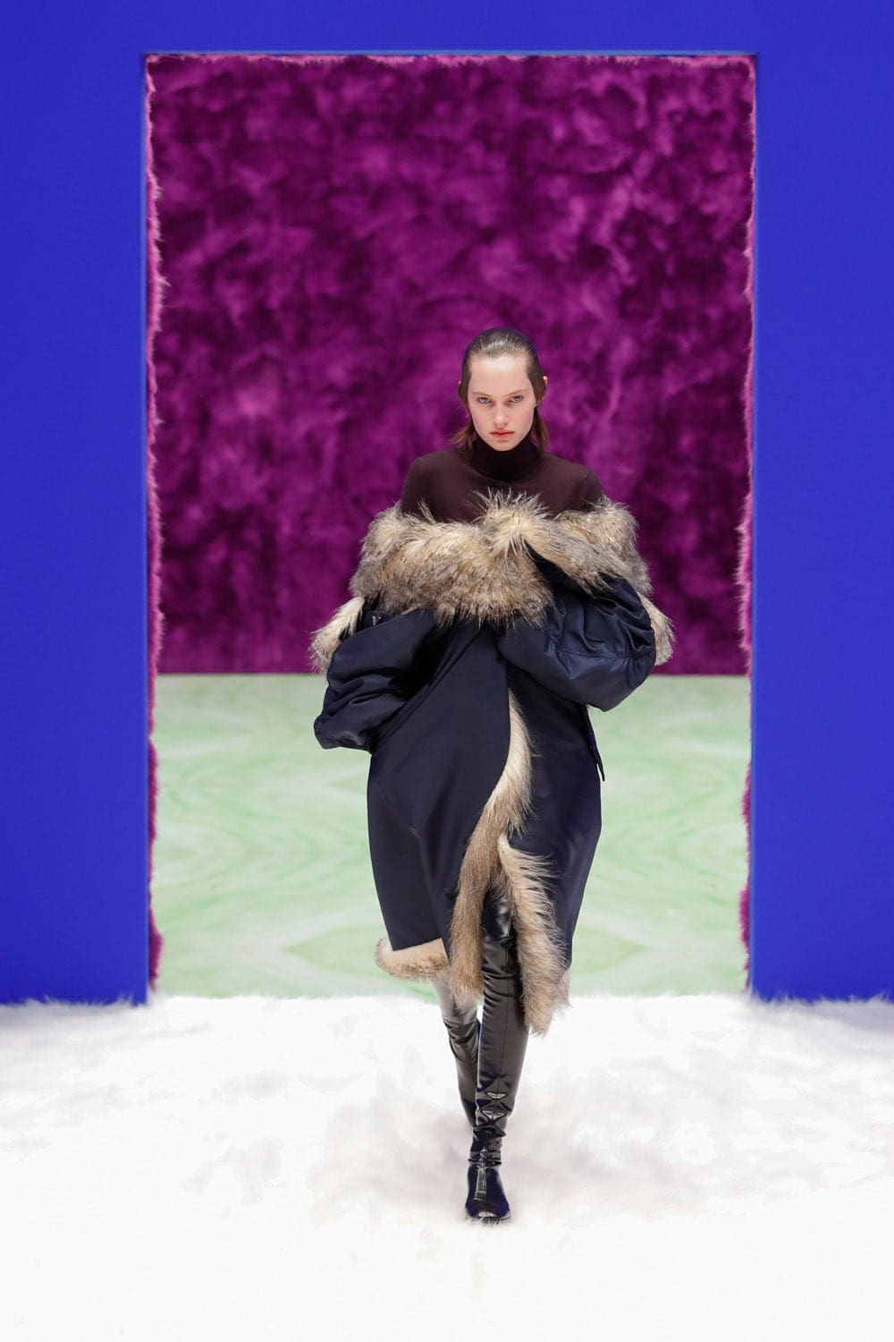 プラダ秋冬2021-2022によって RUNWAY マガジン