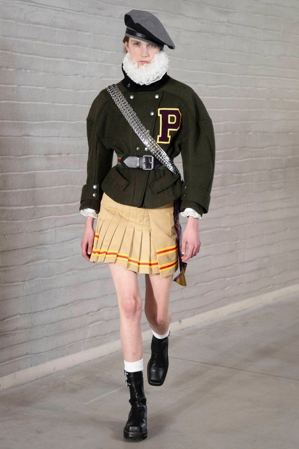 Philosophy di Lorenzo Serafini Fall Winter 2021-2022 Milan by RUNWAY MAGAZINE