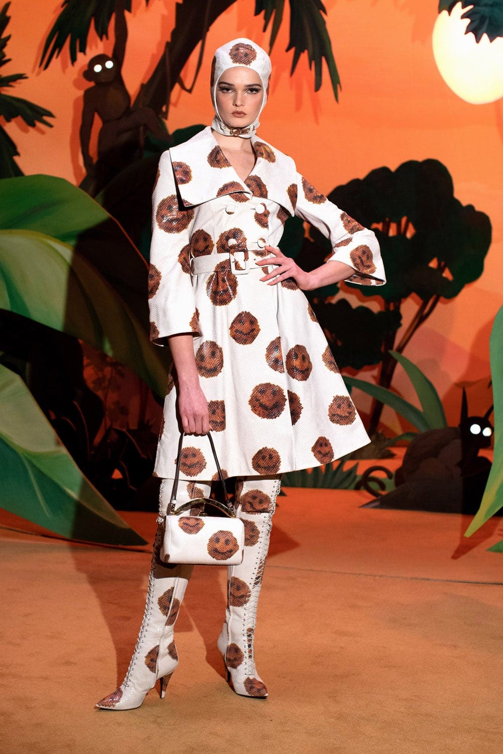 モスキーノ秋2021年-2022年 RUNWAY マガジン