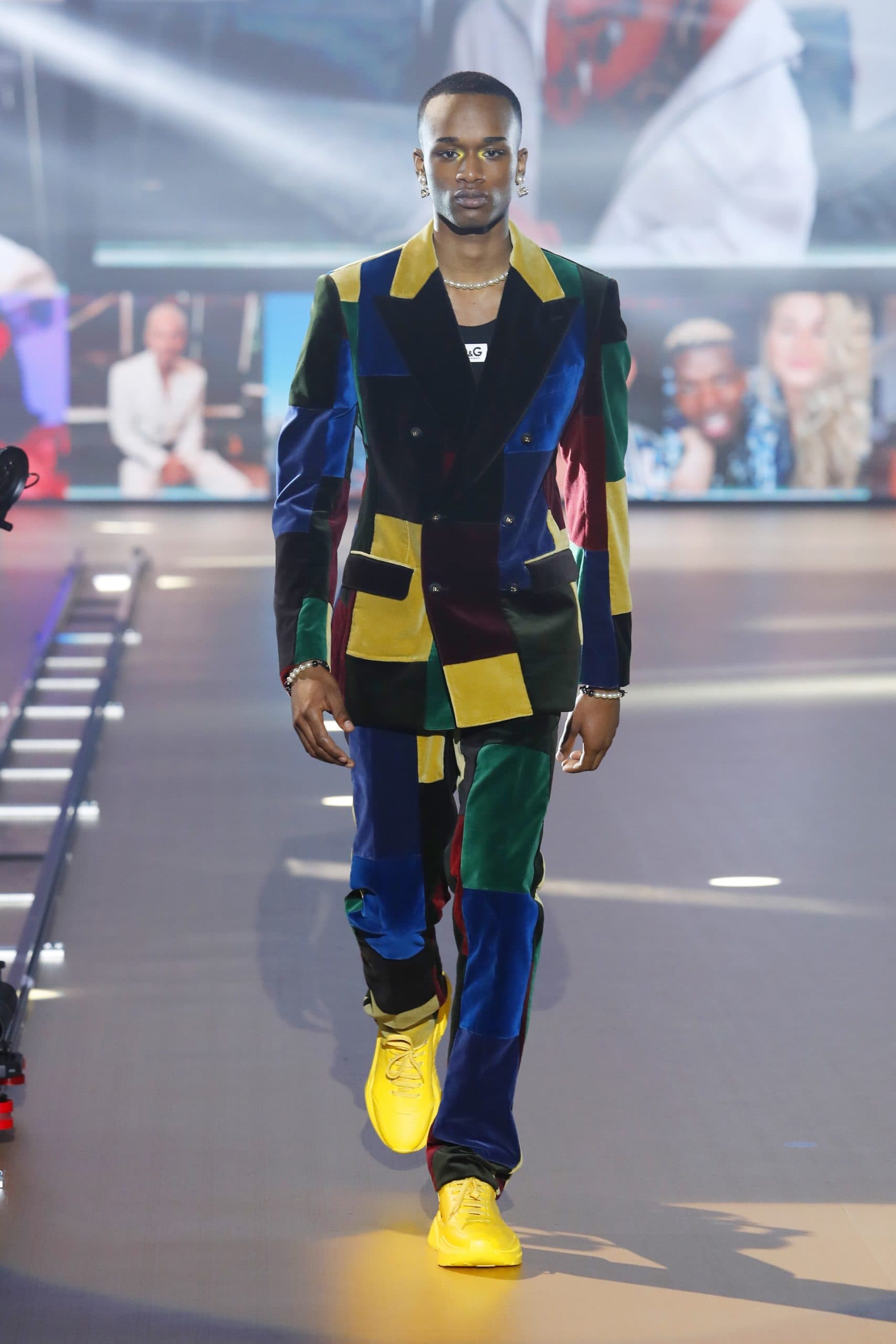 Dolce Gabbana Menswear Fall 2021-2022. Plagiarism checker by Eleonora de Gray - RUNWAY MAGAZINE