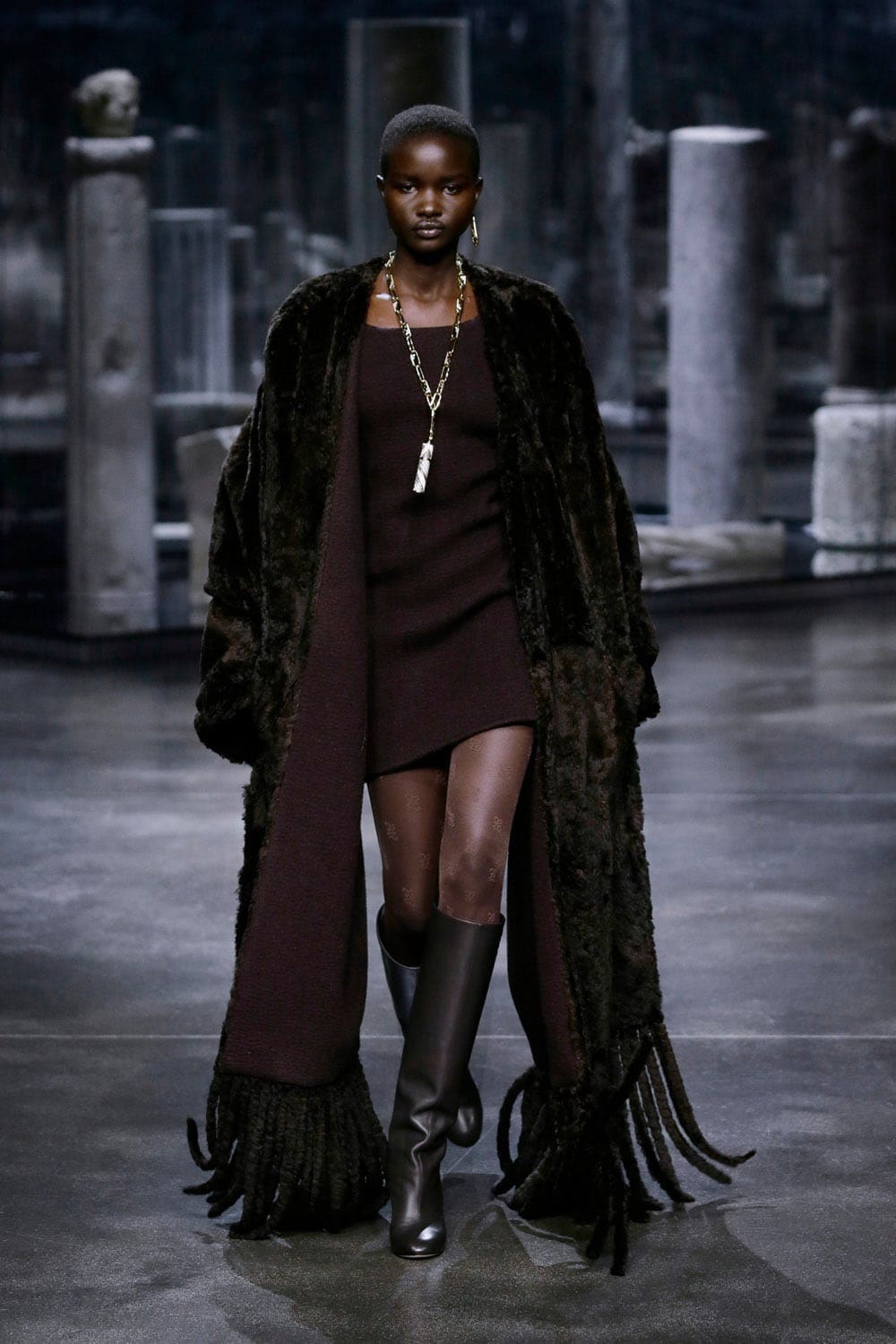 Fendi Fall 2021-2022 by RUNWAY MAGAZINE