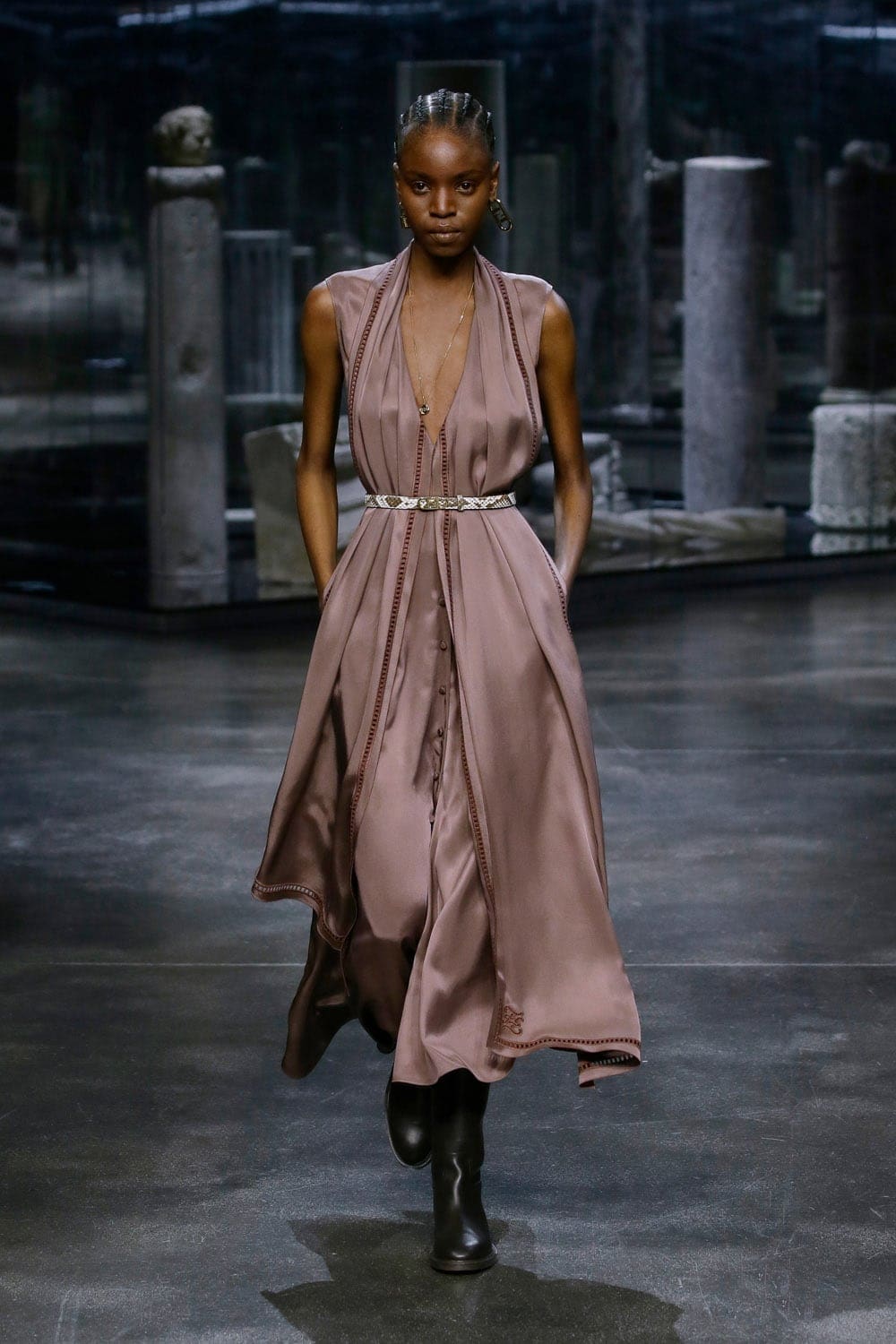 Fendi Fall 2021-2022 by RUNWAY MAGAZINE
