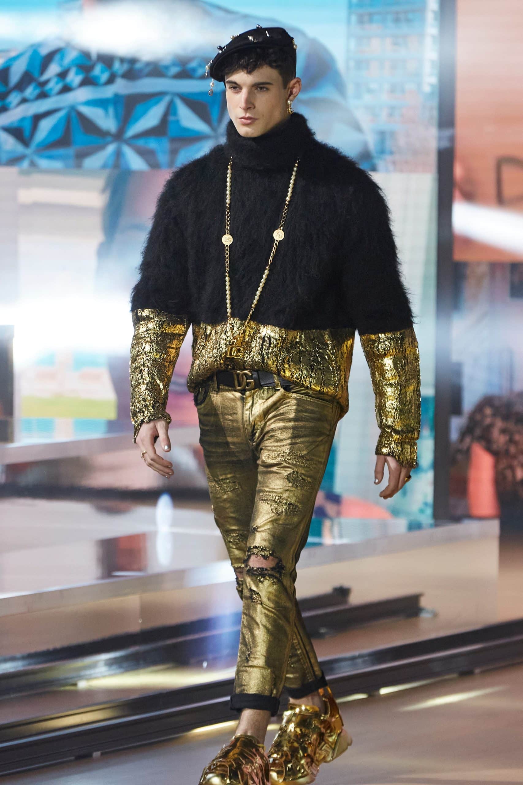 Dolce Gabbana Menswear Fall 2021-2022. Plagiarism checker by Eleonora de Gray - RUNWAY MAGAZINE
