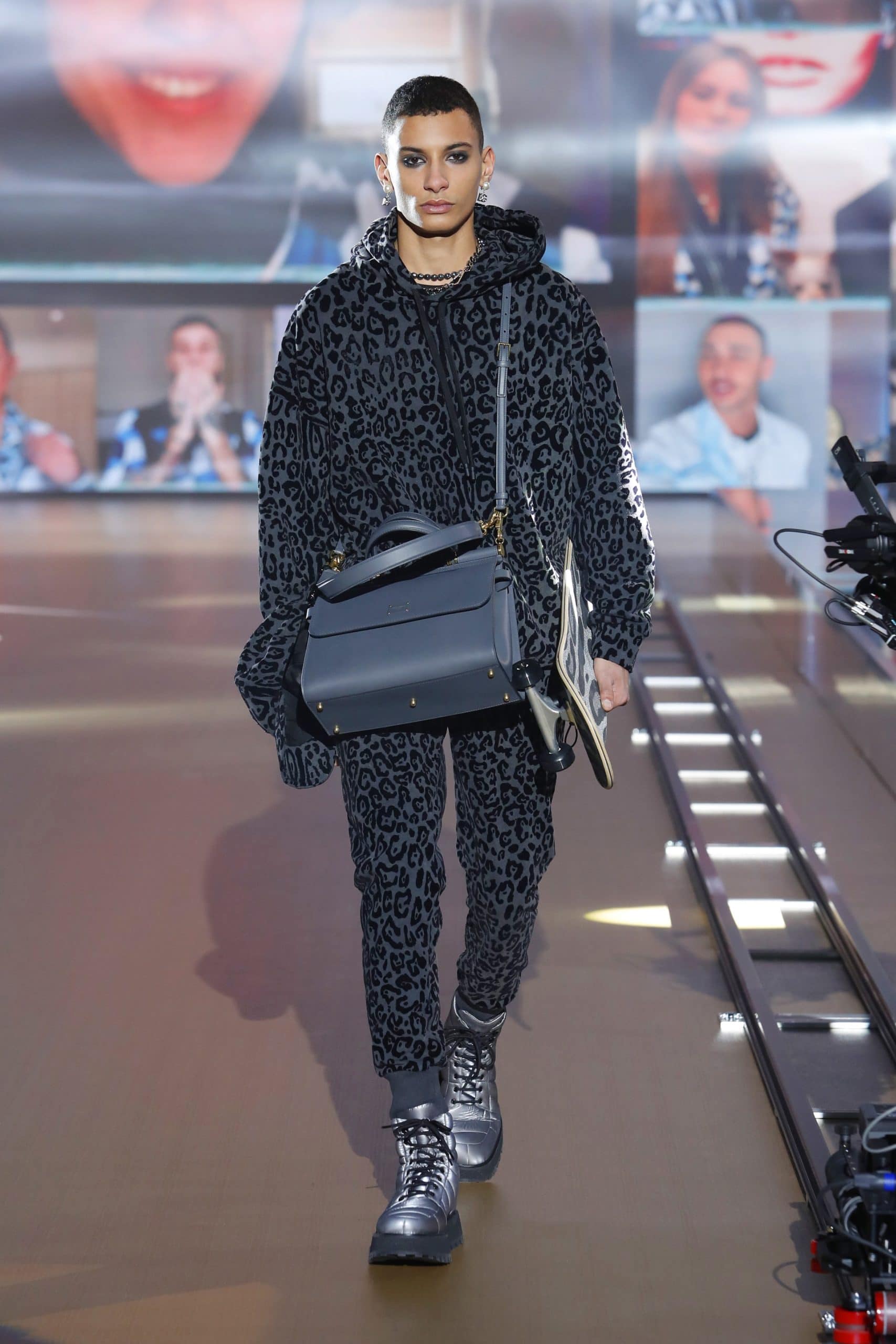 Dolce Gabbana Menswear Fall 2021-2022. Plagiarism checker by Eleonora de Gray - RUNWAY MAGAZINE