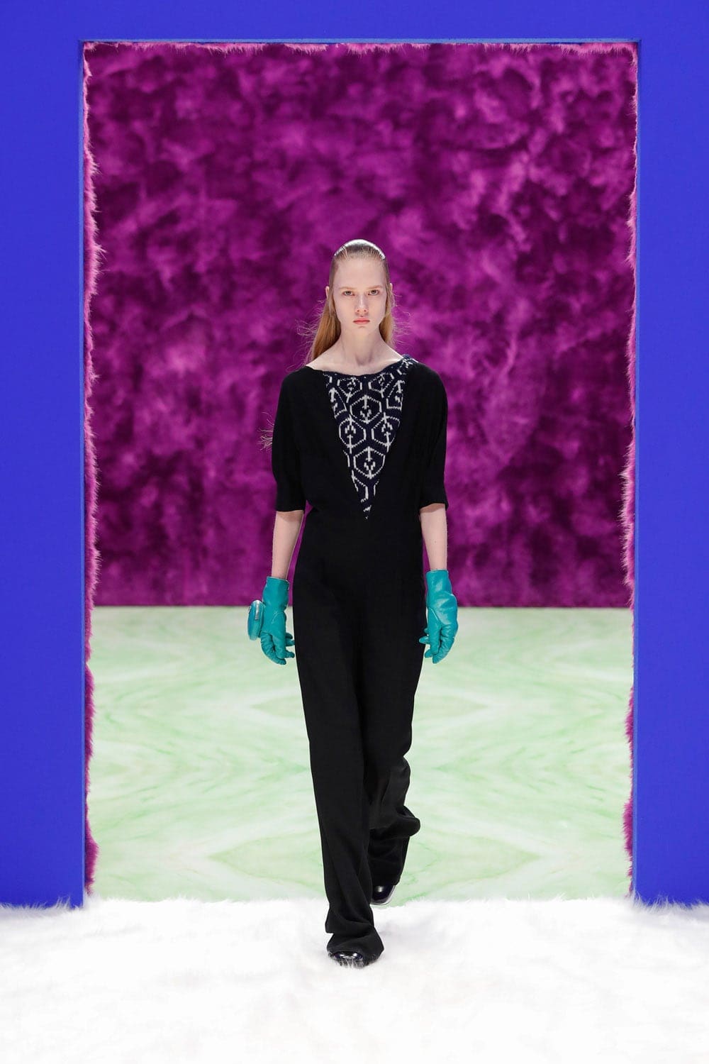 プラダ秋冬2021-2022によって RUNWAY マガジン