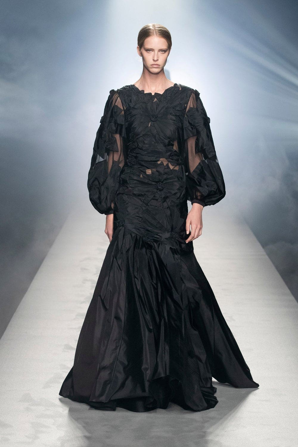 Alberta Ferretti outono-inverno 2021-2022 Milão por RUNWAY MAGAZINE