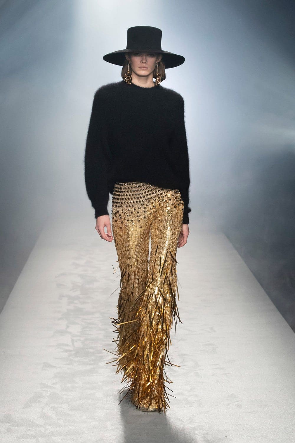 Alberta Ferretti outono-inverno 2021-2022 Milão por RUNWAY MAGAZINE