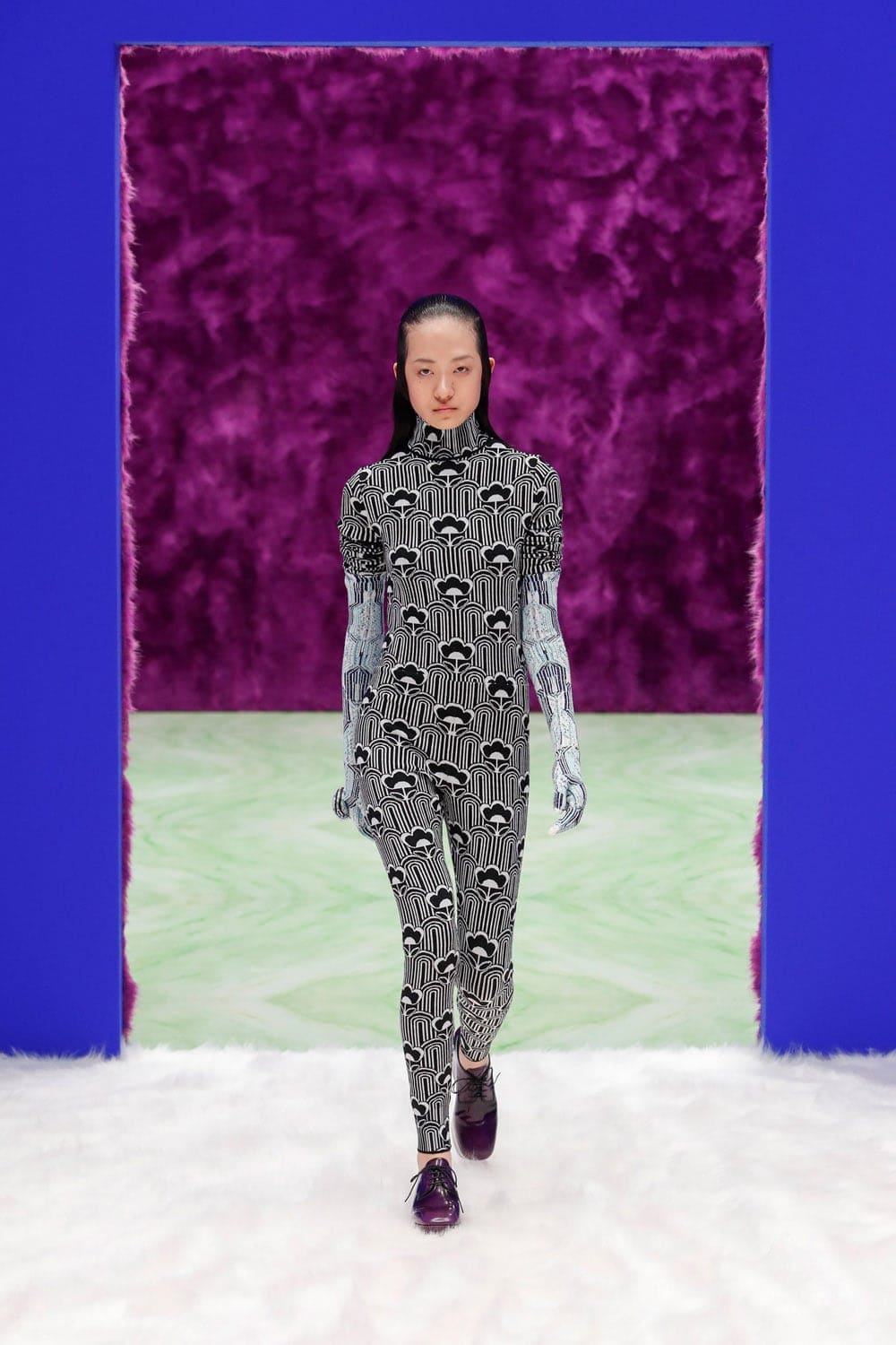 プラダ秋冬2021-2022によって RUNWAY マガジン