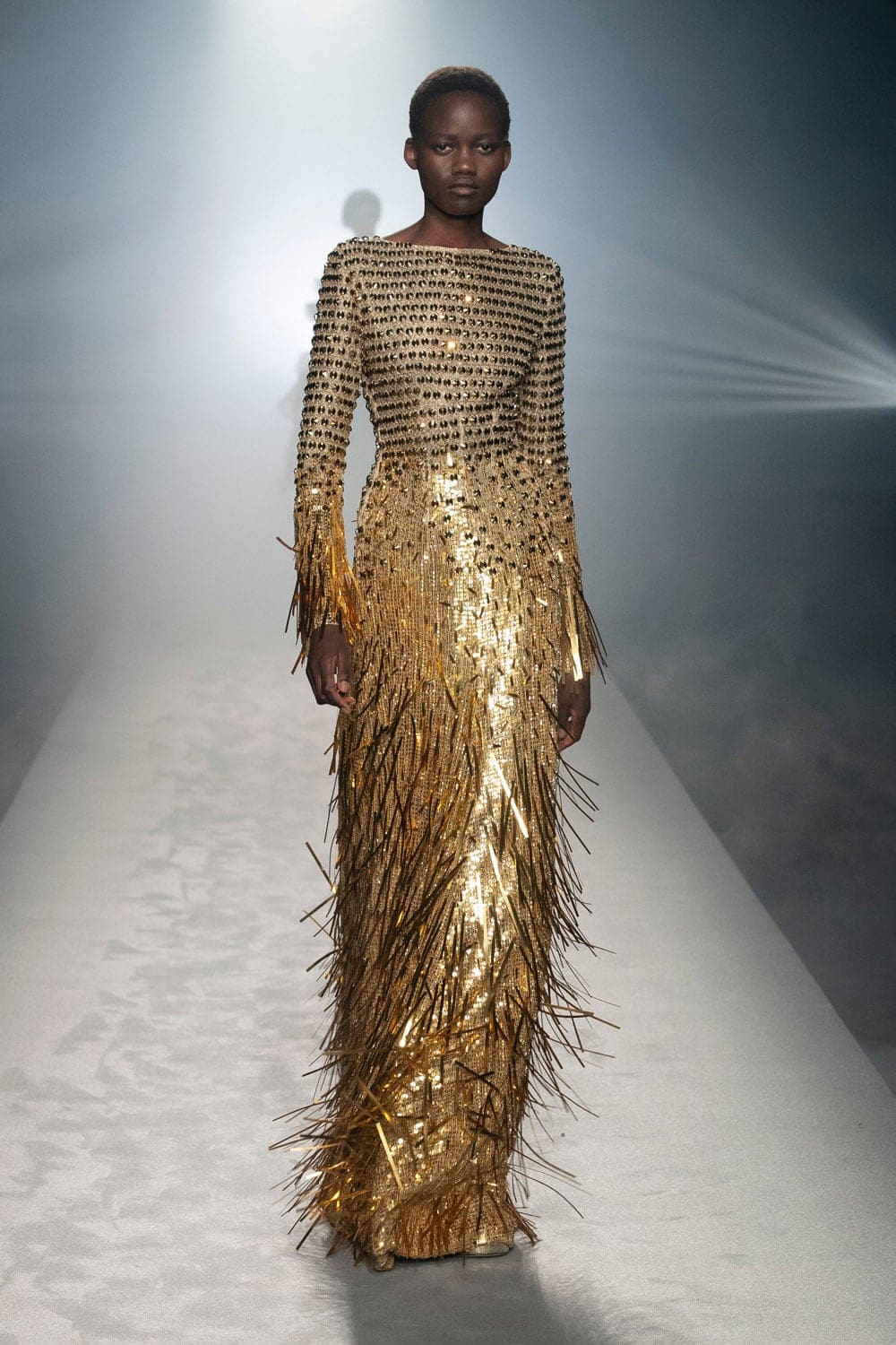 Alberta Ferretti outono-inverno 2021-2022 Milão por RUNWAY MAGAZINE